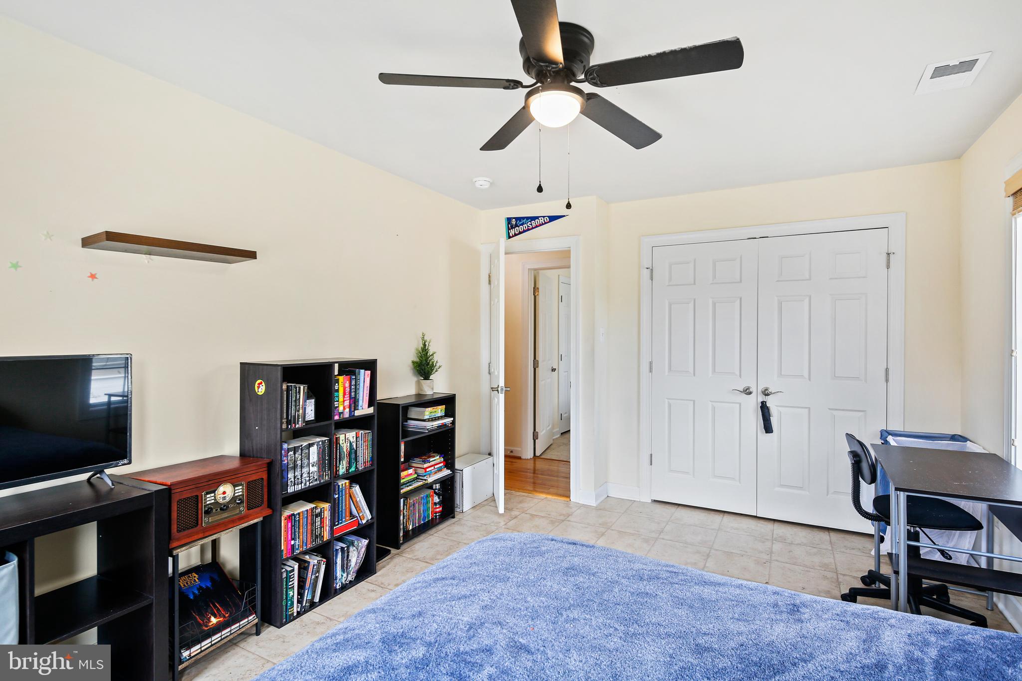 EMA'S MANOR - Residential