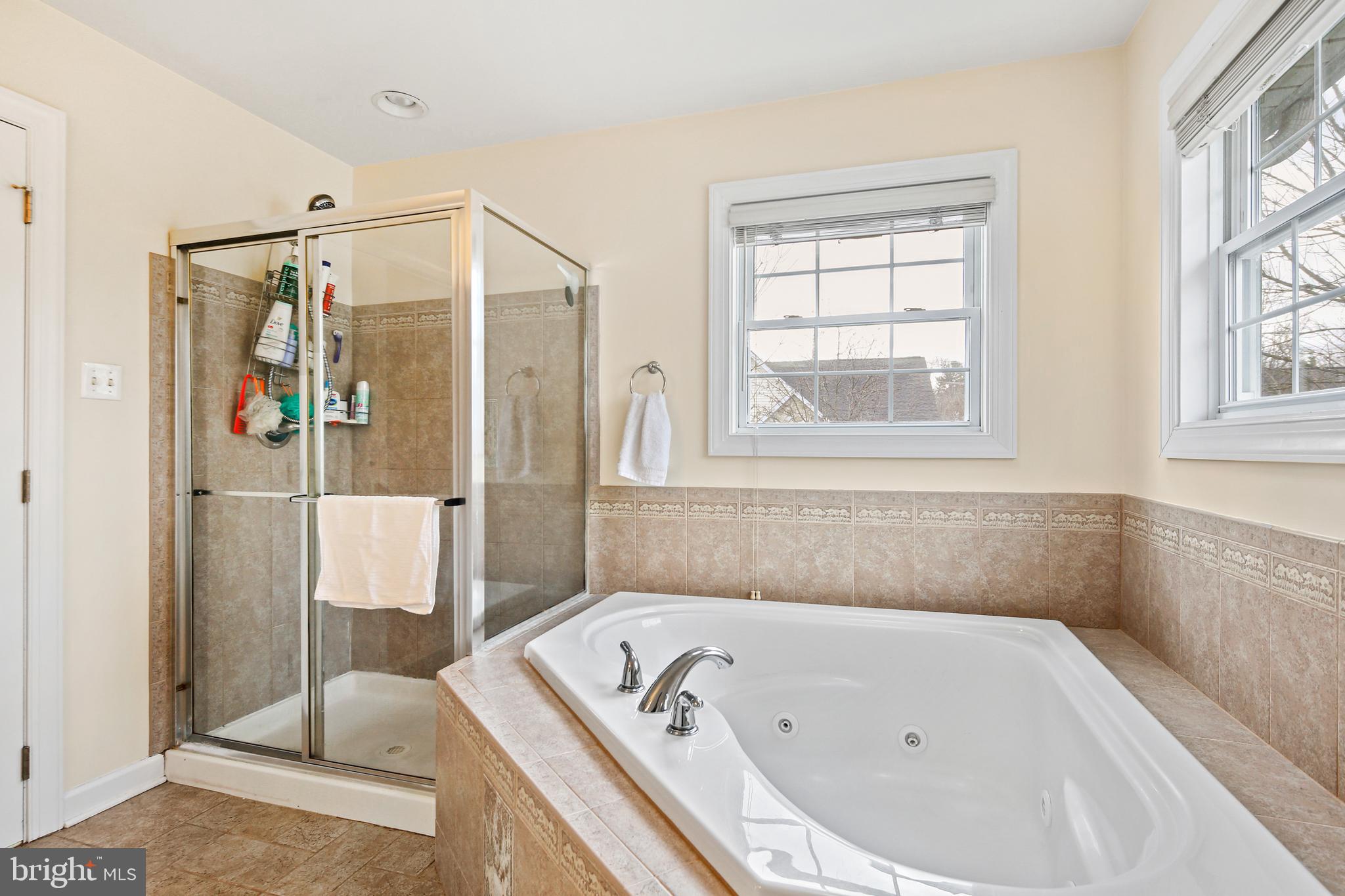 EMA'S MANOR - Residential