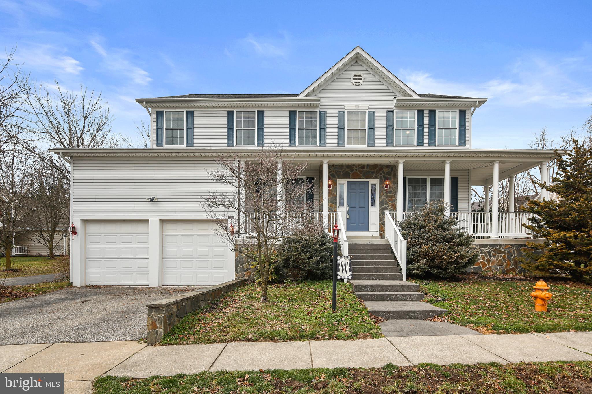 EMA'S MANOR - Residential