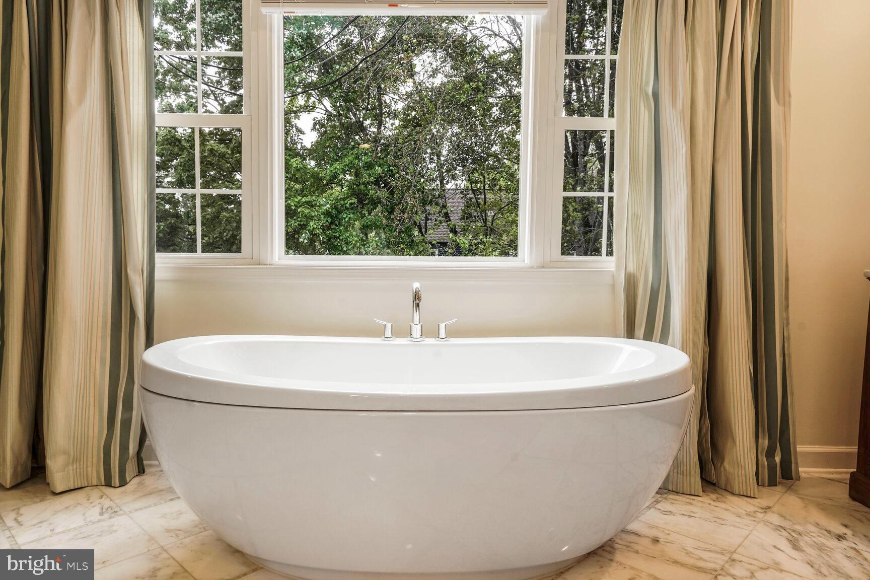 FAIR OAKS ESTATES - Residential