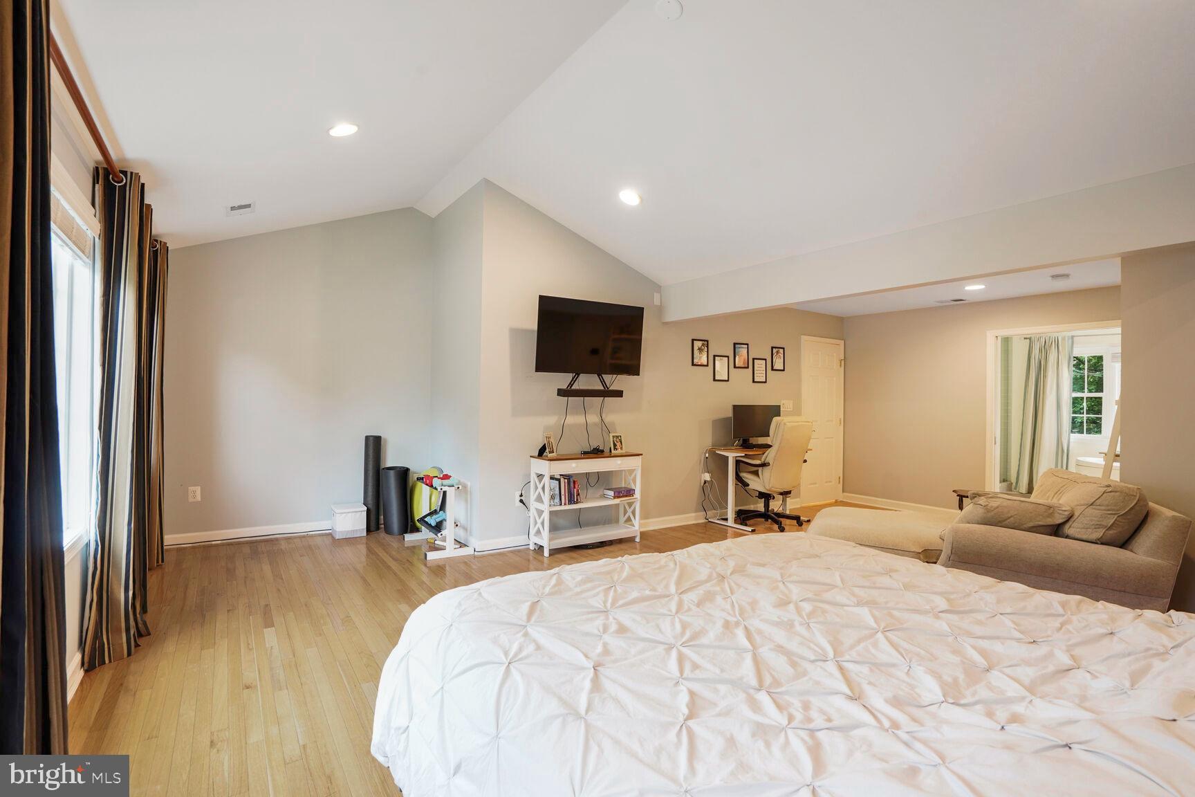 FAIR OAKS ESTATES - Residential