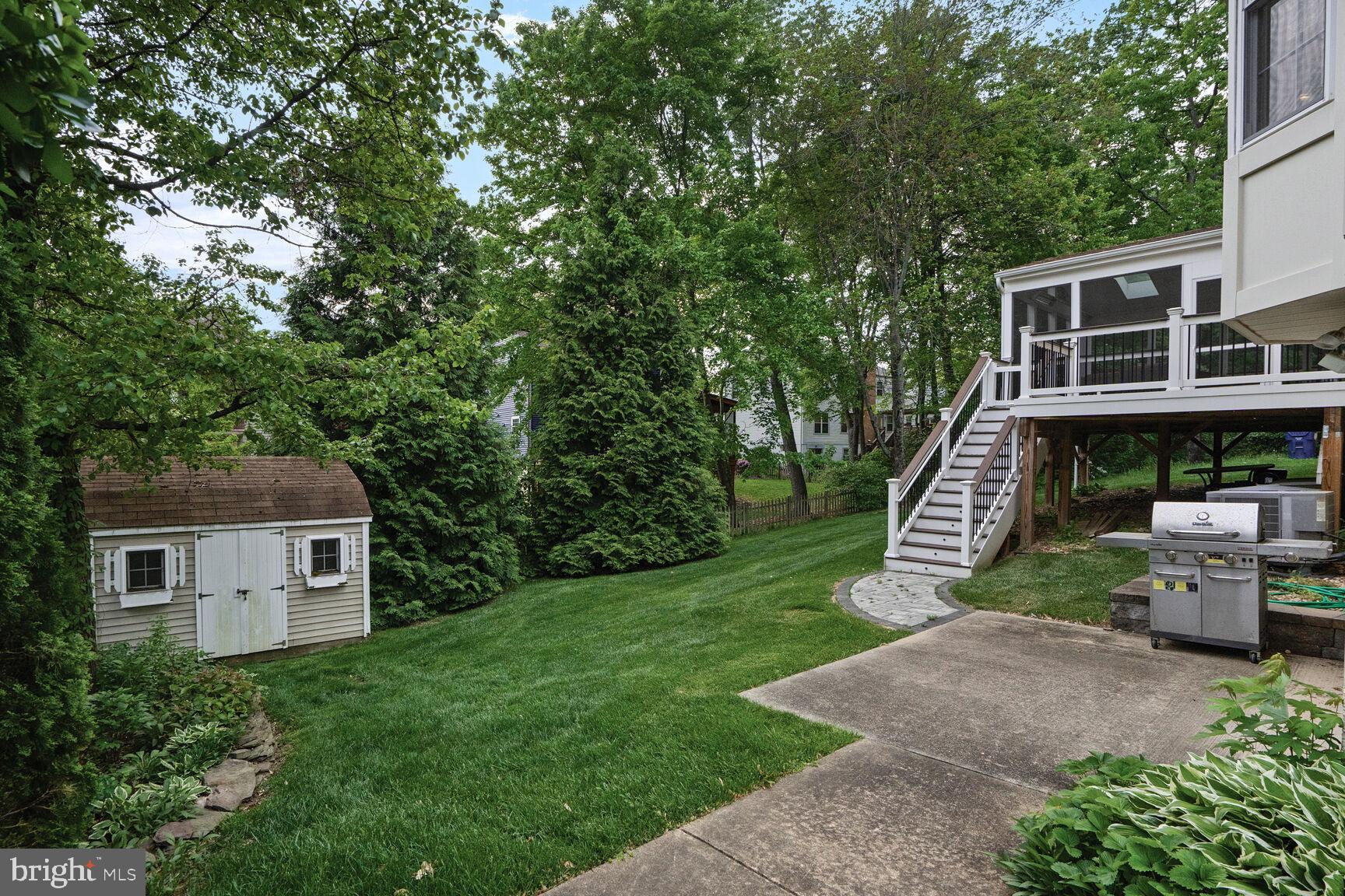 FAIR OAKS ESTATES - Residential