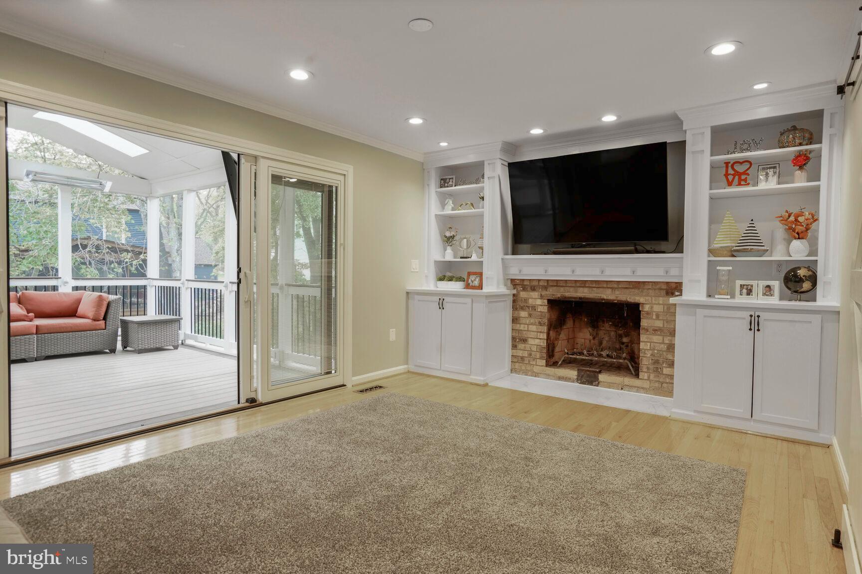 FAIR OAKS ESTATES - Residential