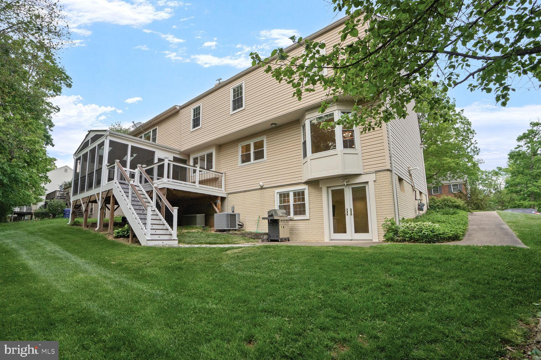 FAIR OAKS ESTATES - Residential