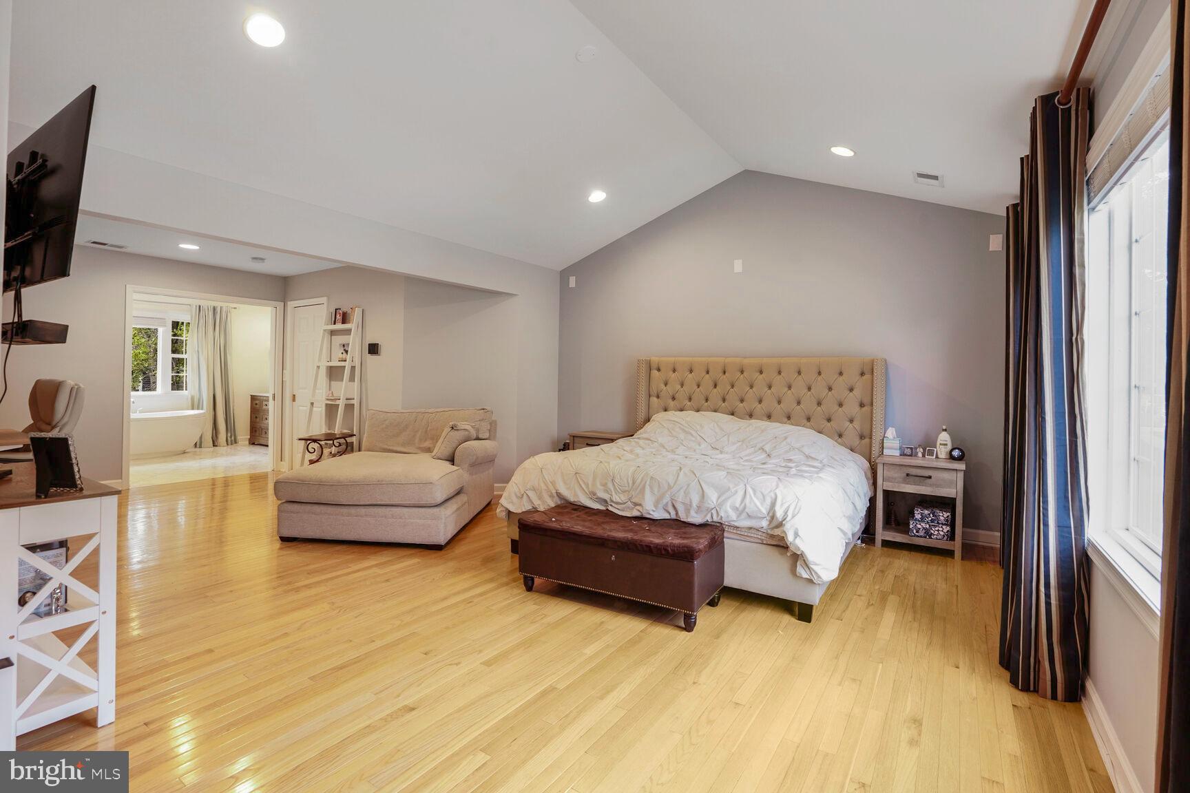 FAIR OAKS ESTATES - Residential