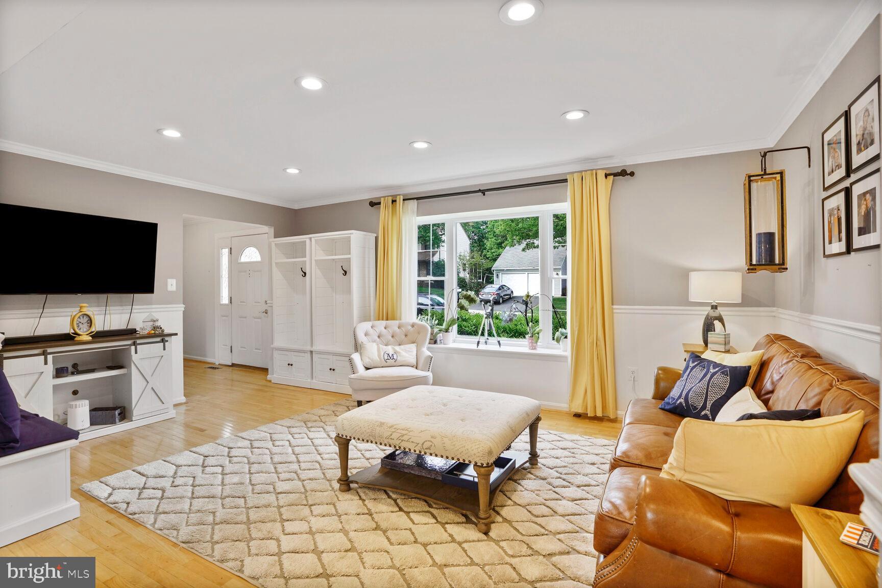 FAIR OAKS ESTATES - Residential