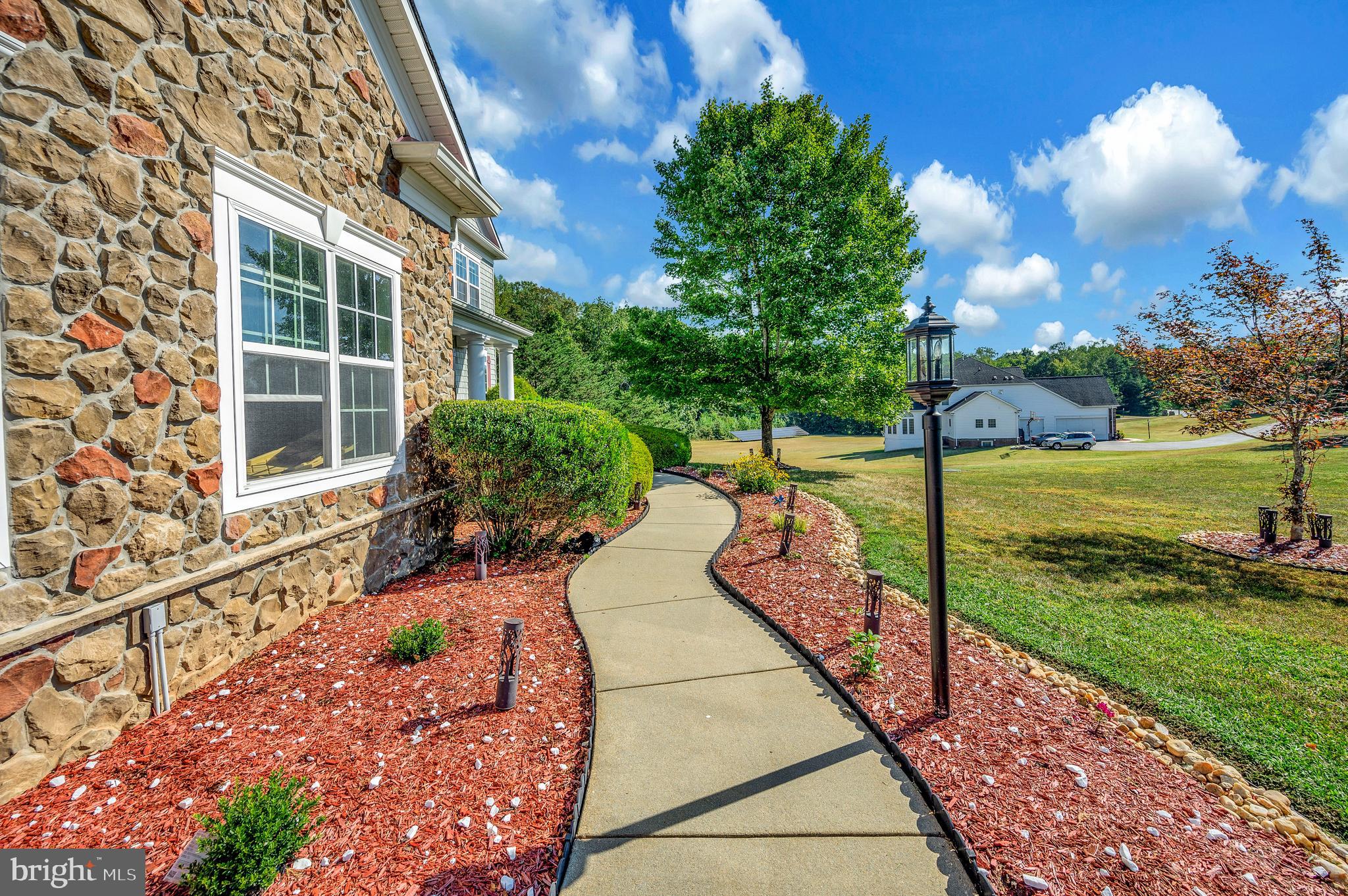 60 SNAPDRAGON DRIVE