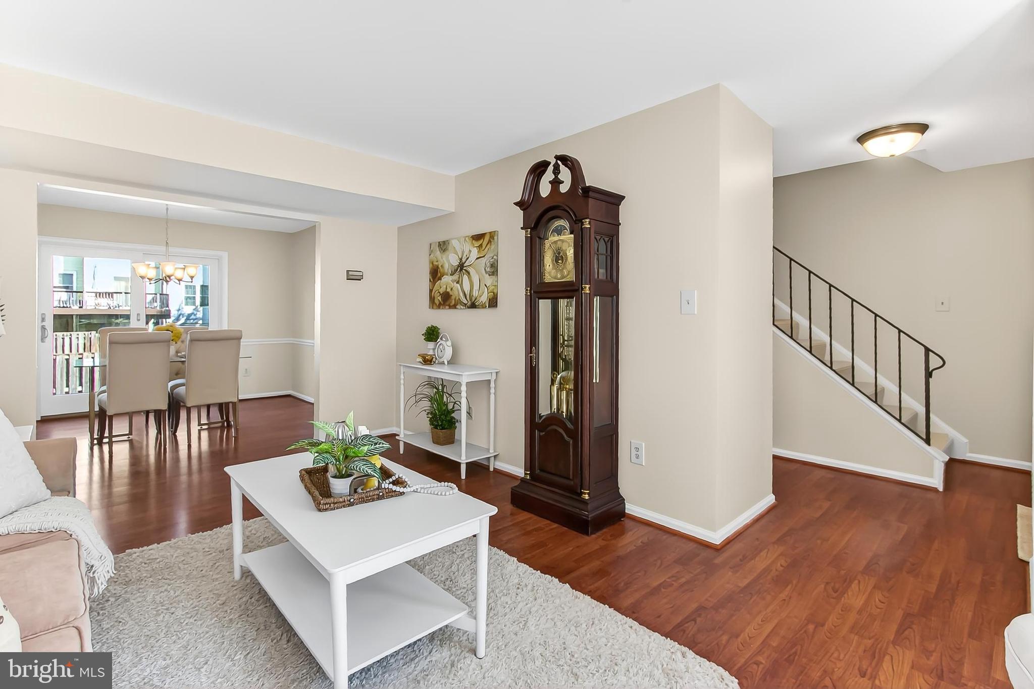 DUNN LORING VILLAGE - Residential