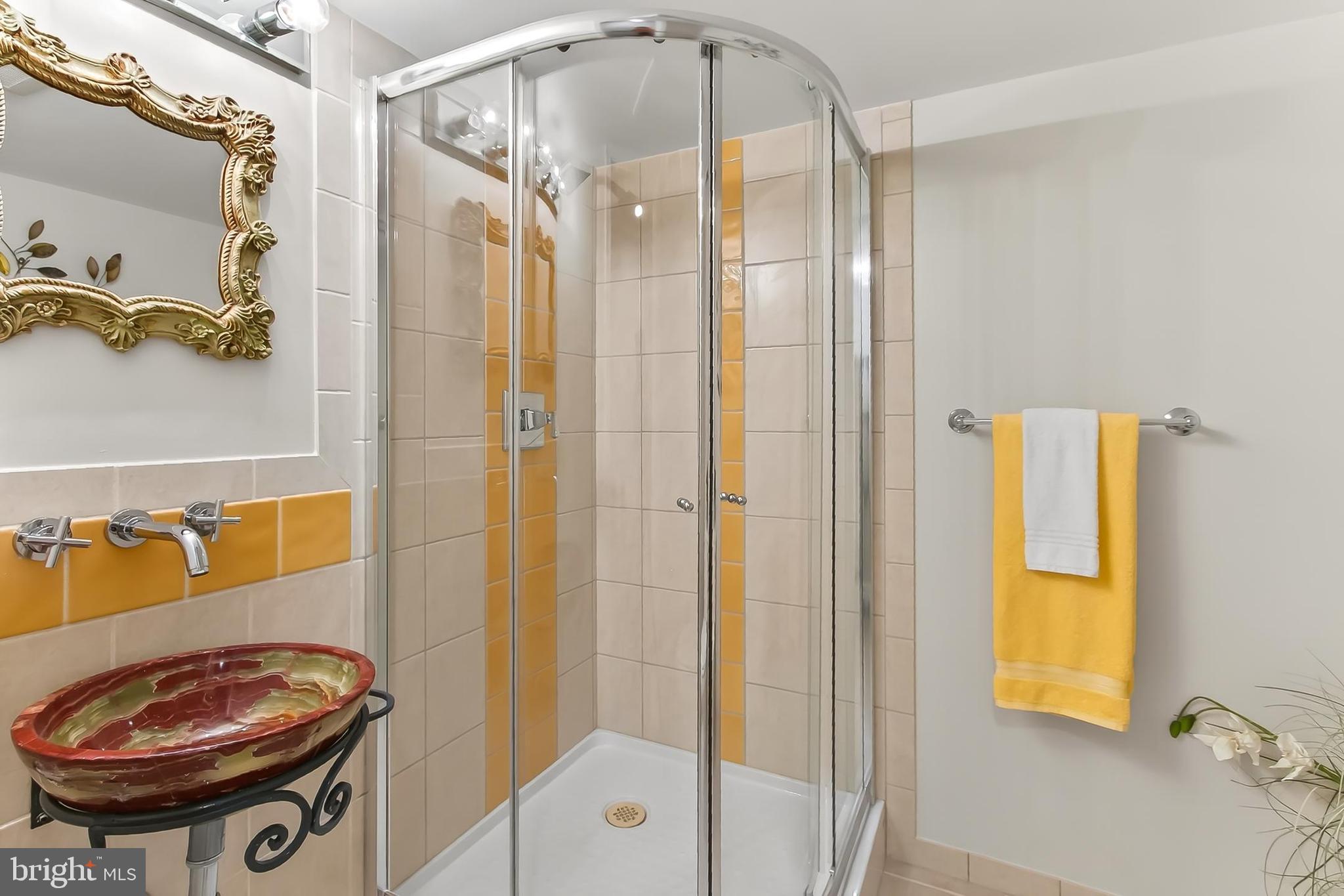 DUNN LORING VILLAGE - Residential