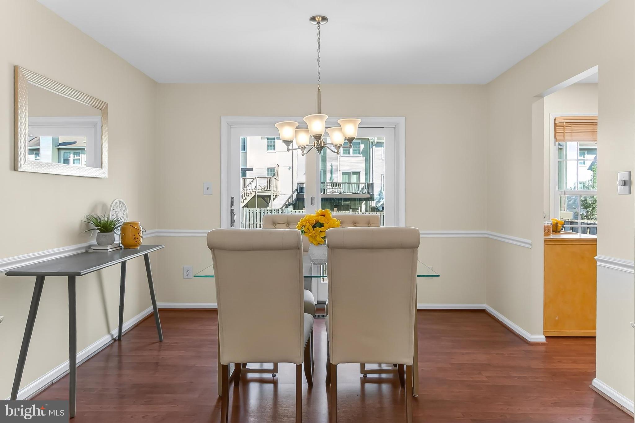 DUNN LORING VILLAGE - Residential