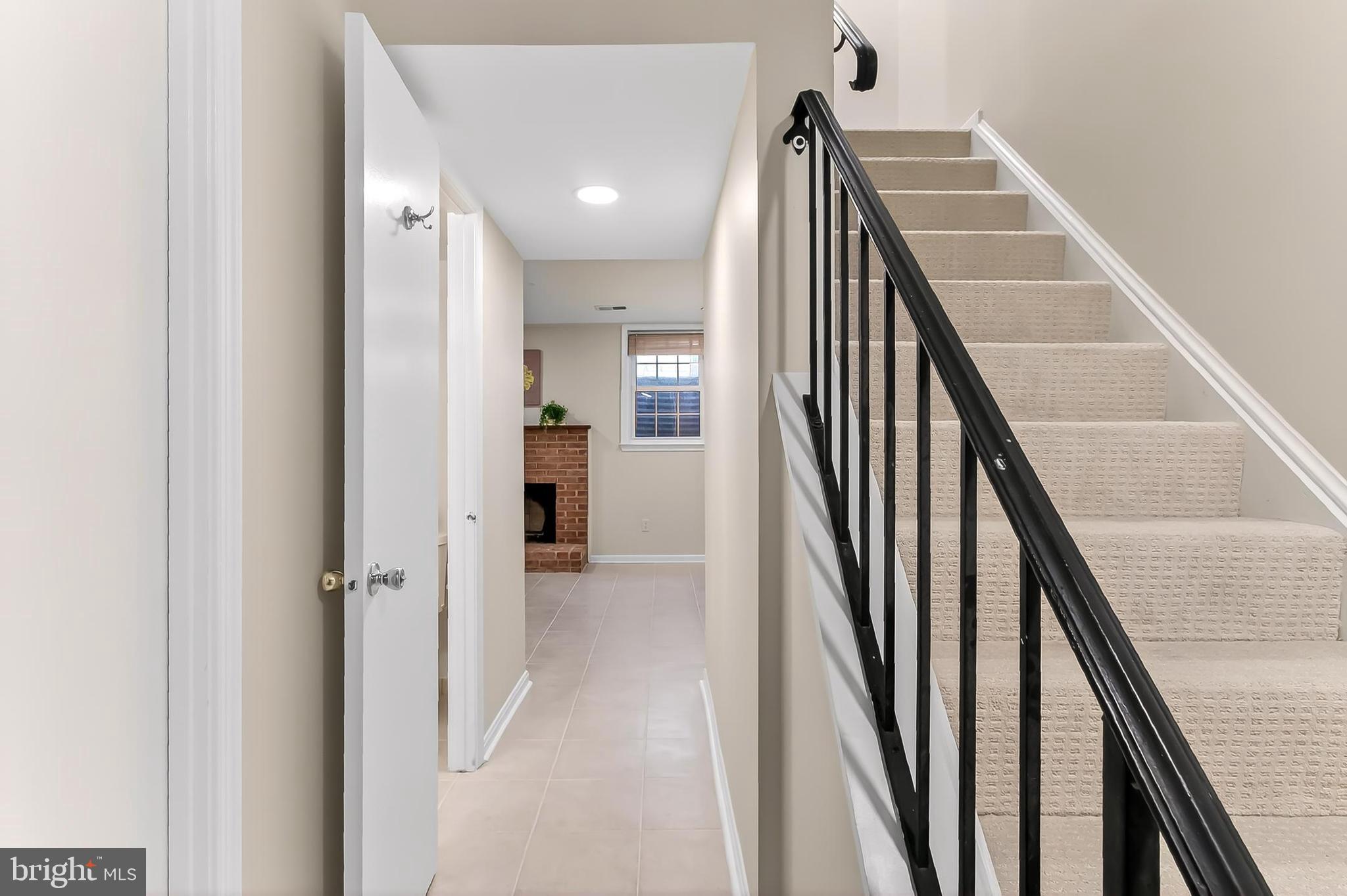 DUNN LORING VILLAGE - Residential