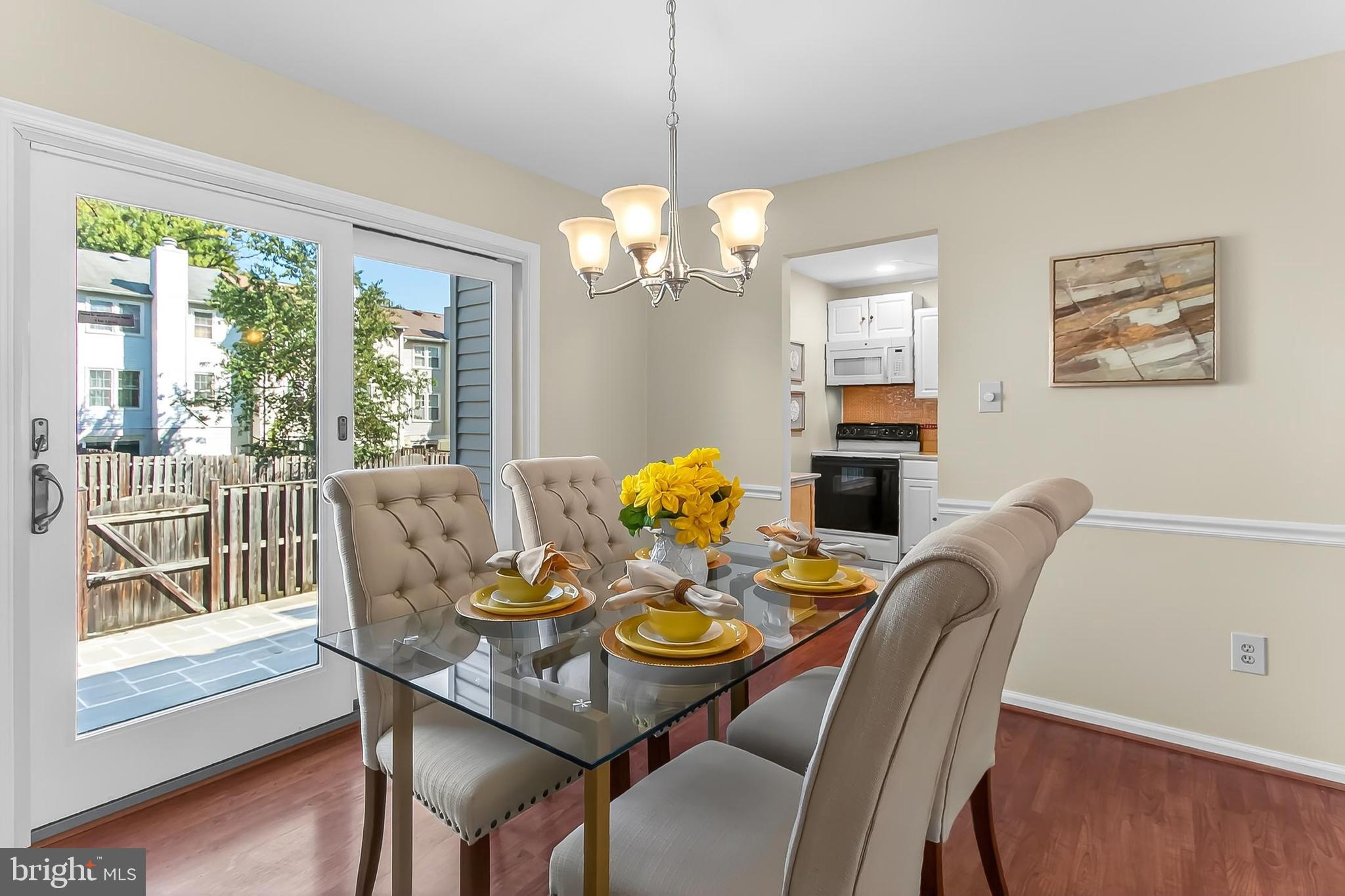 DUNN LORING VILLAGE - Residential