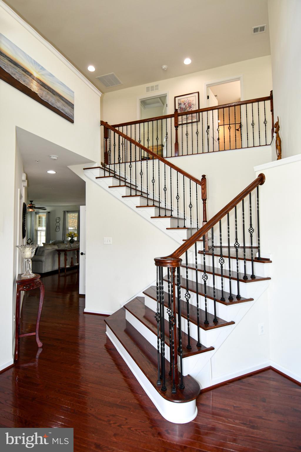 AUTUMN HILLS - Residential