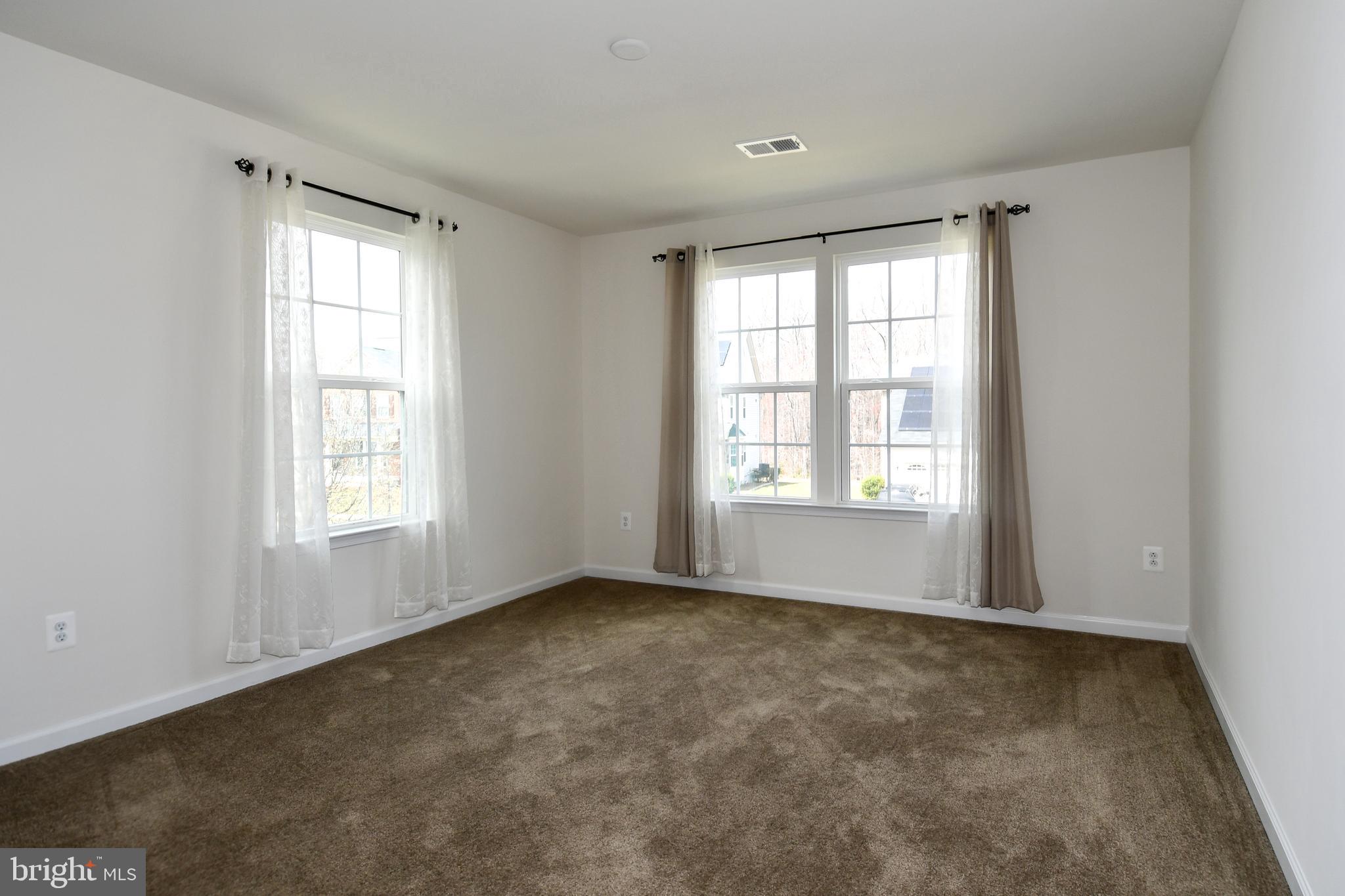 AUTUMN HILLS - Residential