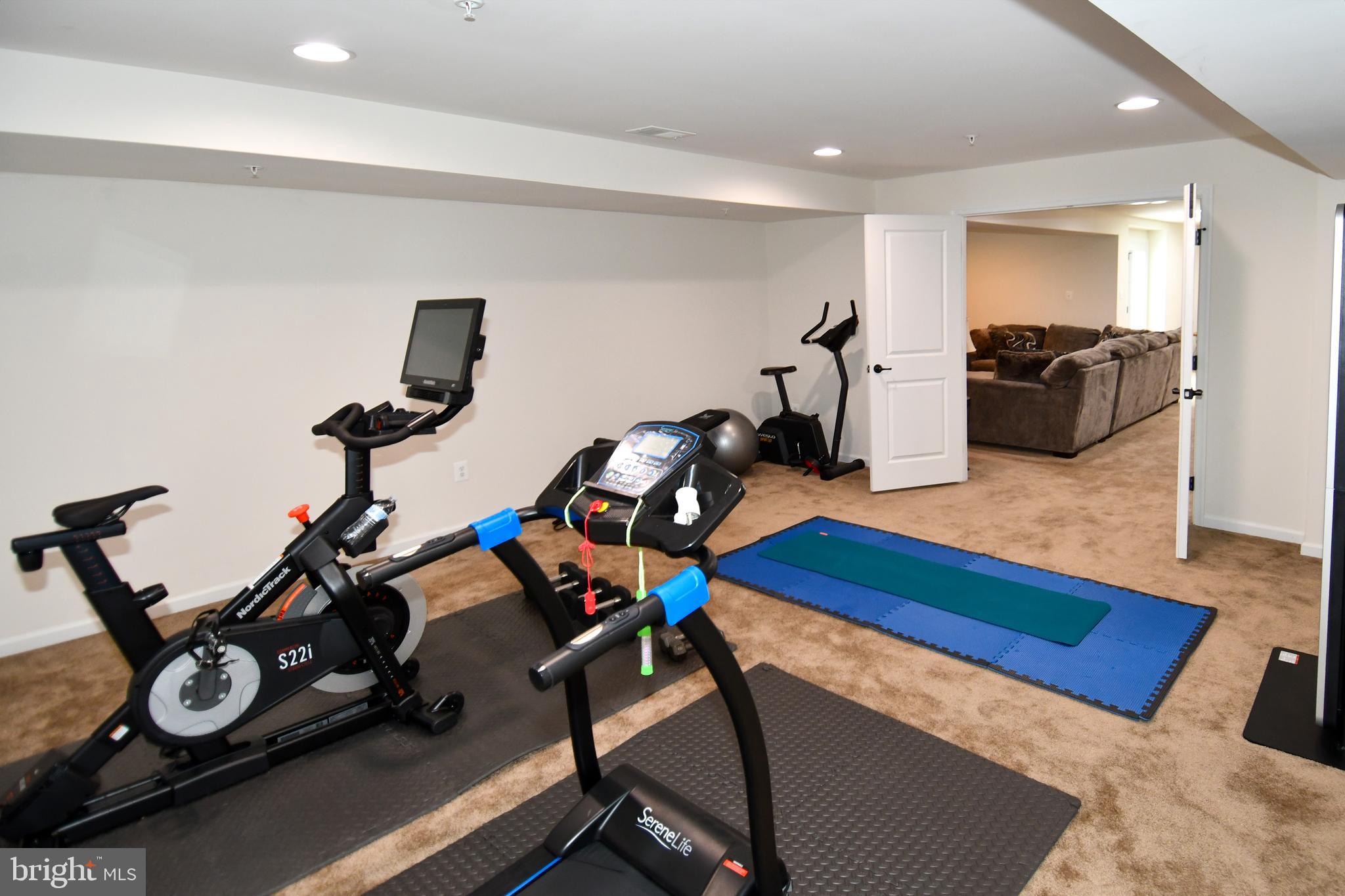 AUTUMN HILLS - Residential