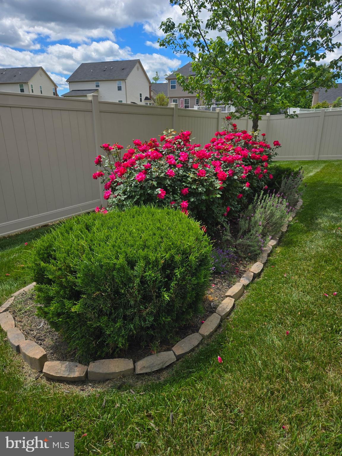 AUTUMN HILLS - Residential