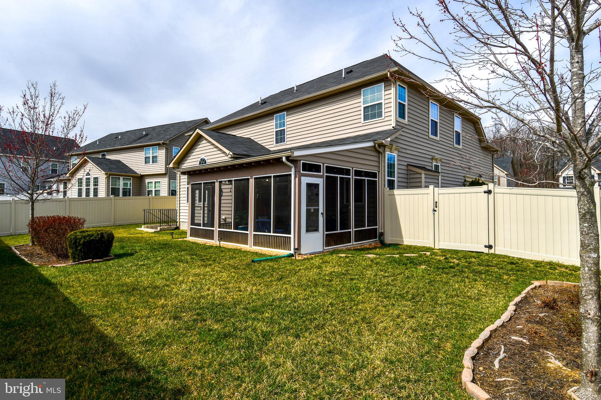 AUTUMN HILLS - Residential