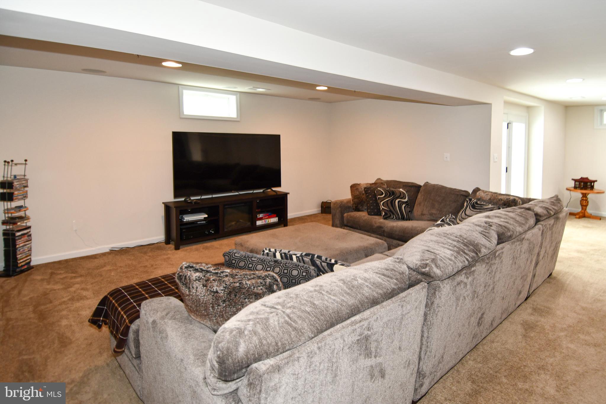 AUTUMN HILLS - Residential