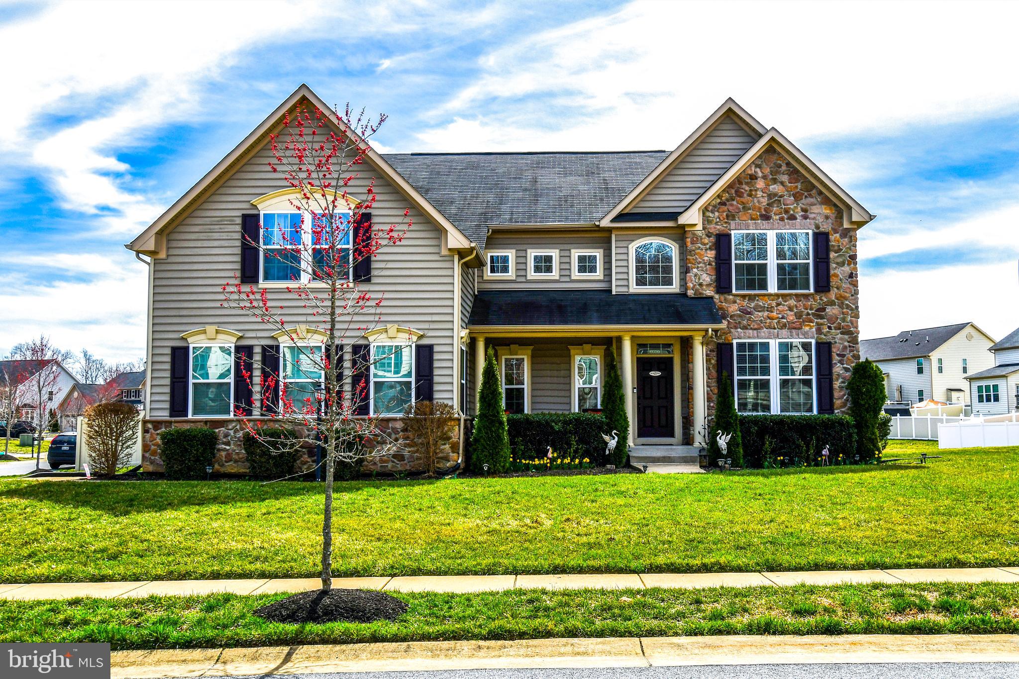 2843 YELLOW BIRCH LANE