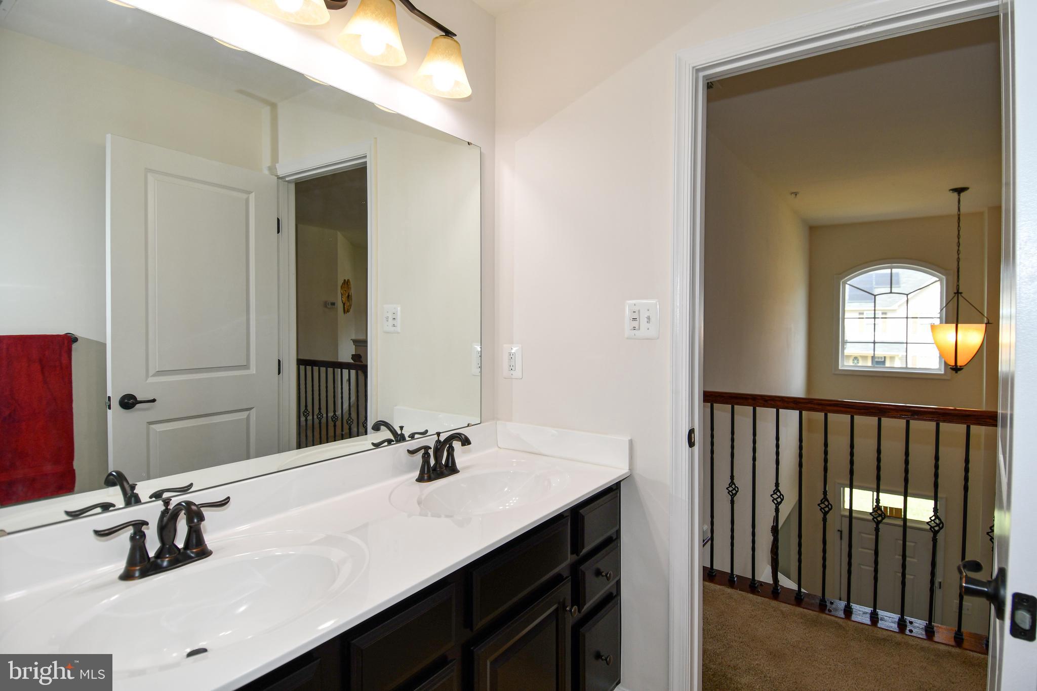 AUTUMN HILLS - Residential