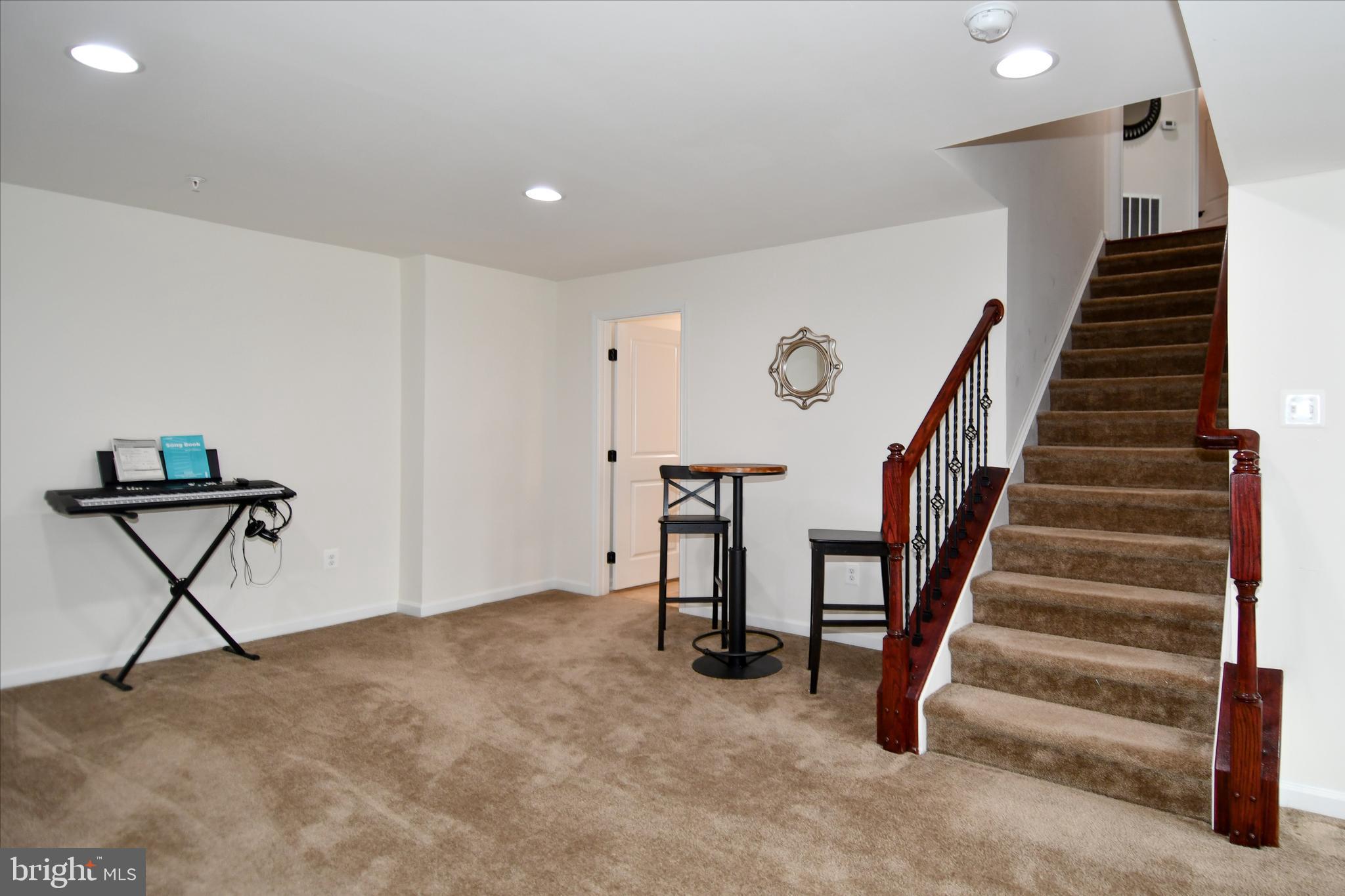 AUTUMN HILLS - Residential