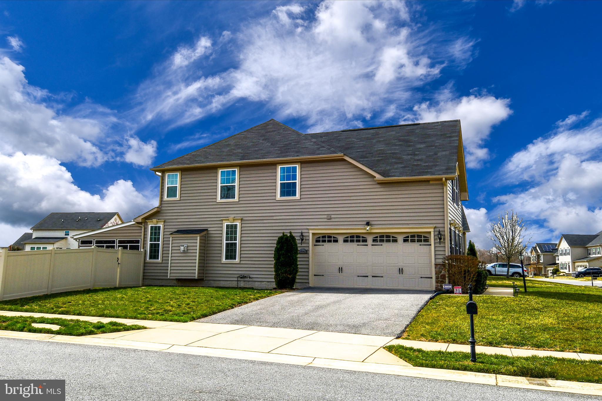 AUTUMN HILLS - Residential
