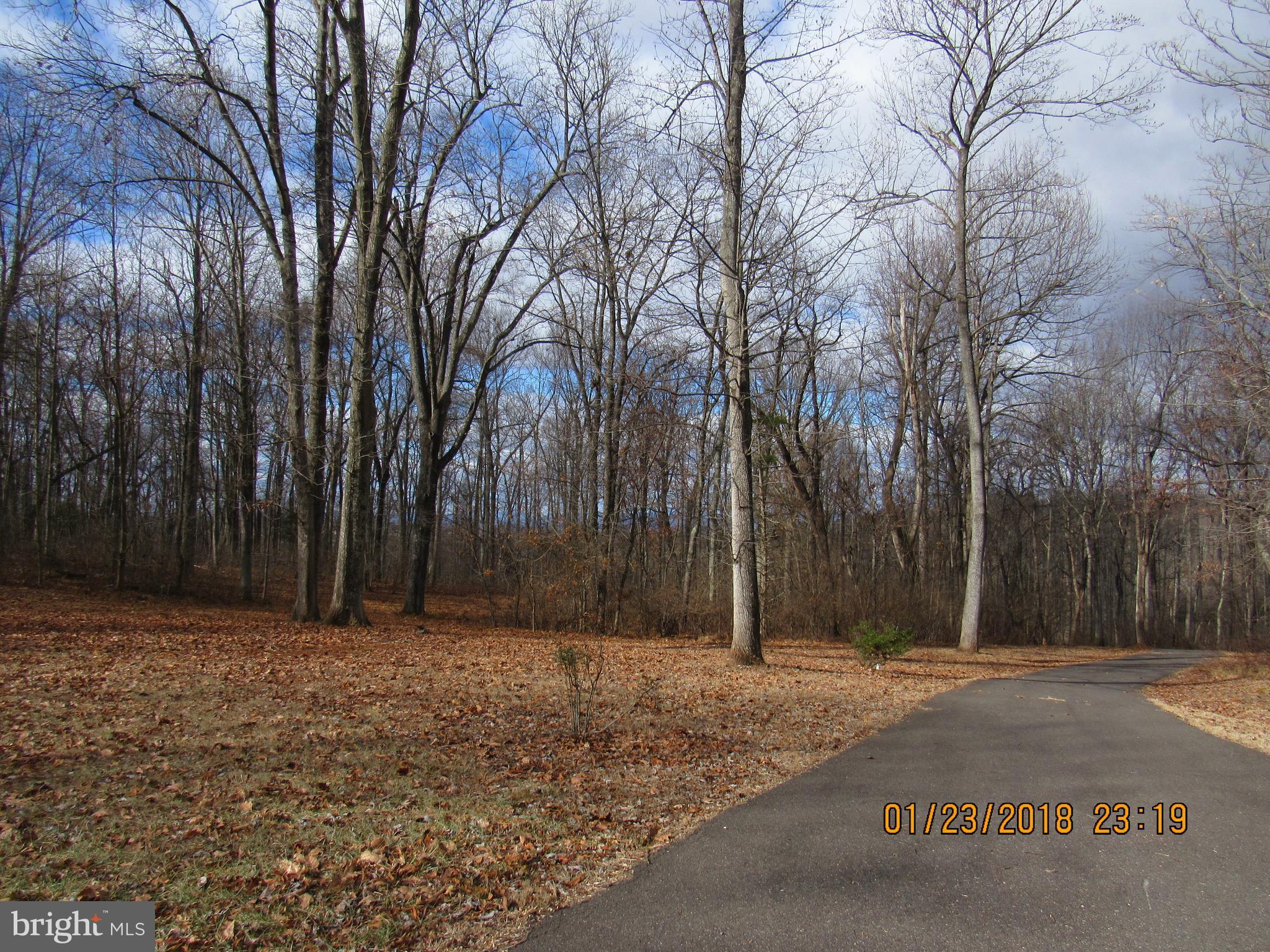 REYNARDS CROSSING - Residential