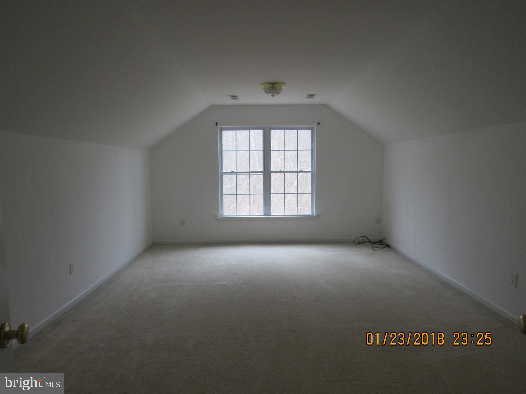 REYNARDS CROSSING - Residential