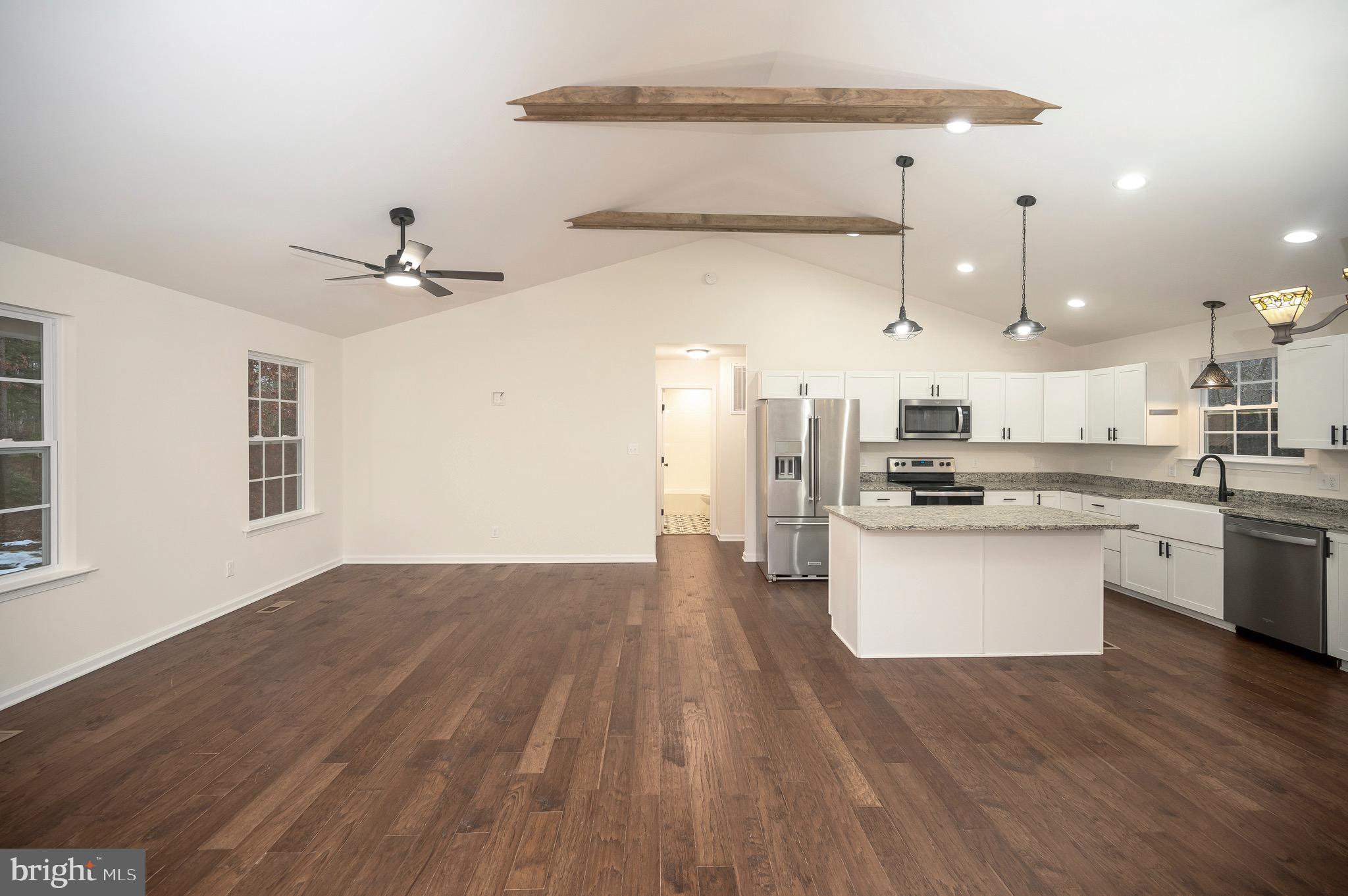 OAKWOOD LAKE ESTATES - Residential