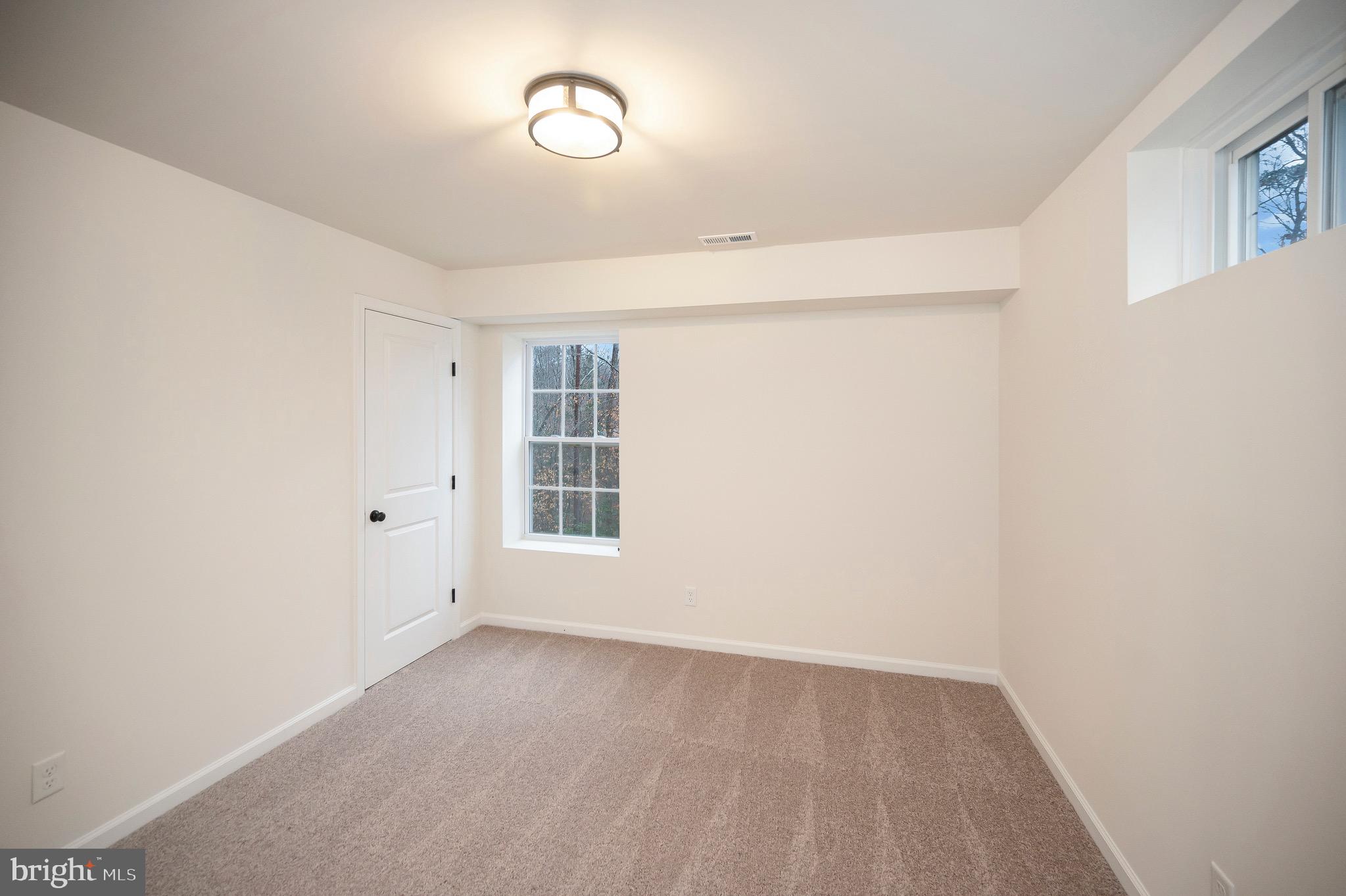 OAKWOOD LAKE ESTATES - Residential