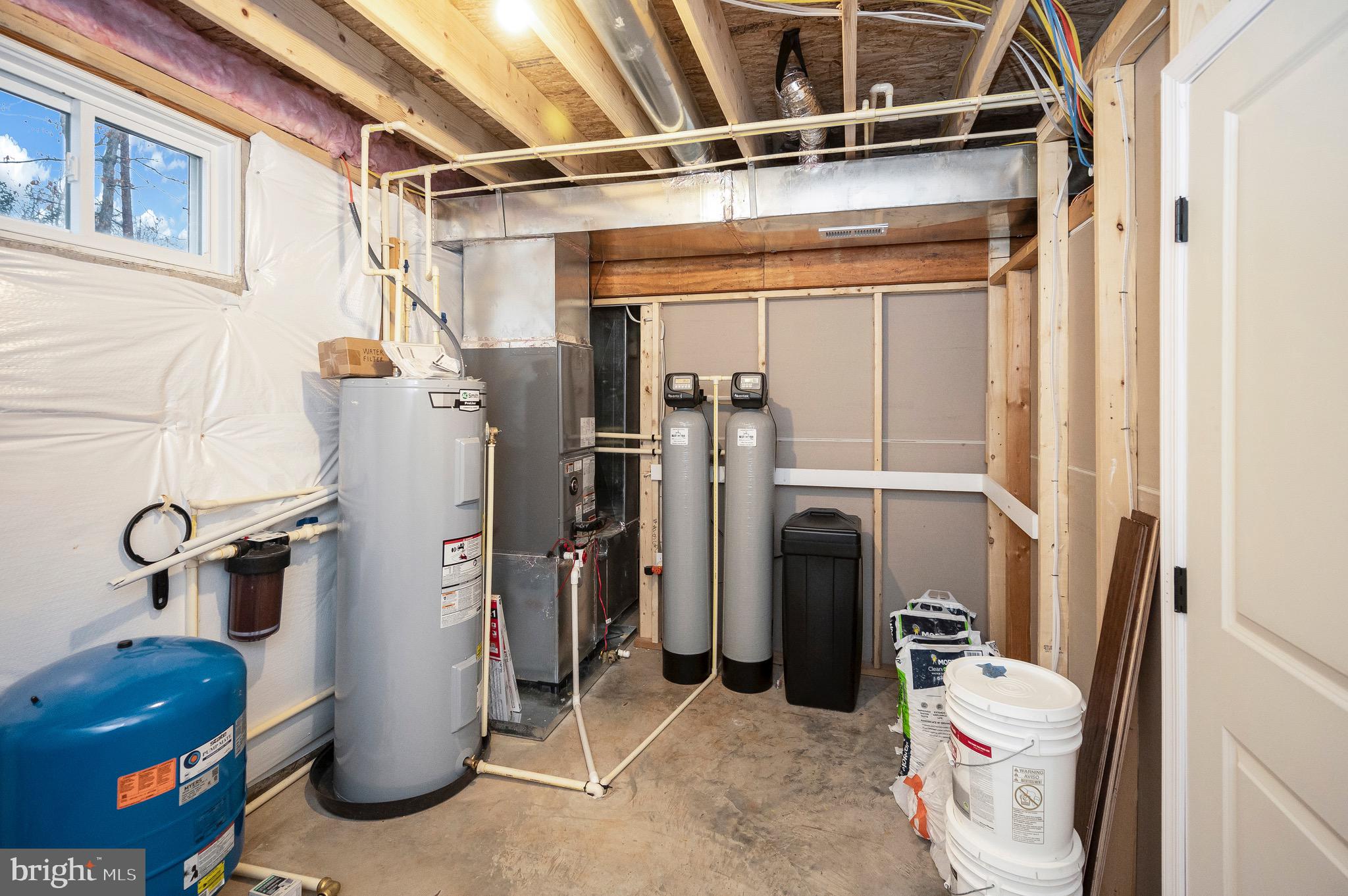 OAKWOOD LAKE ESTATES - Residential