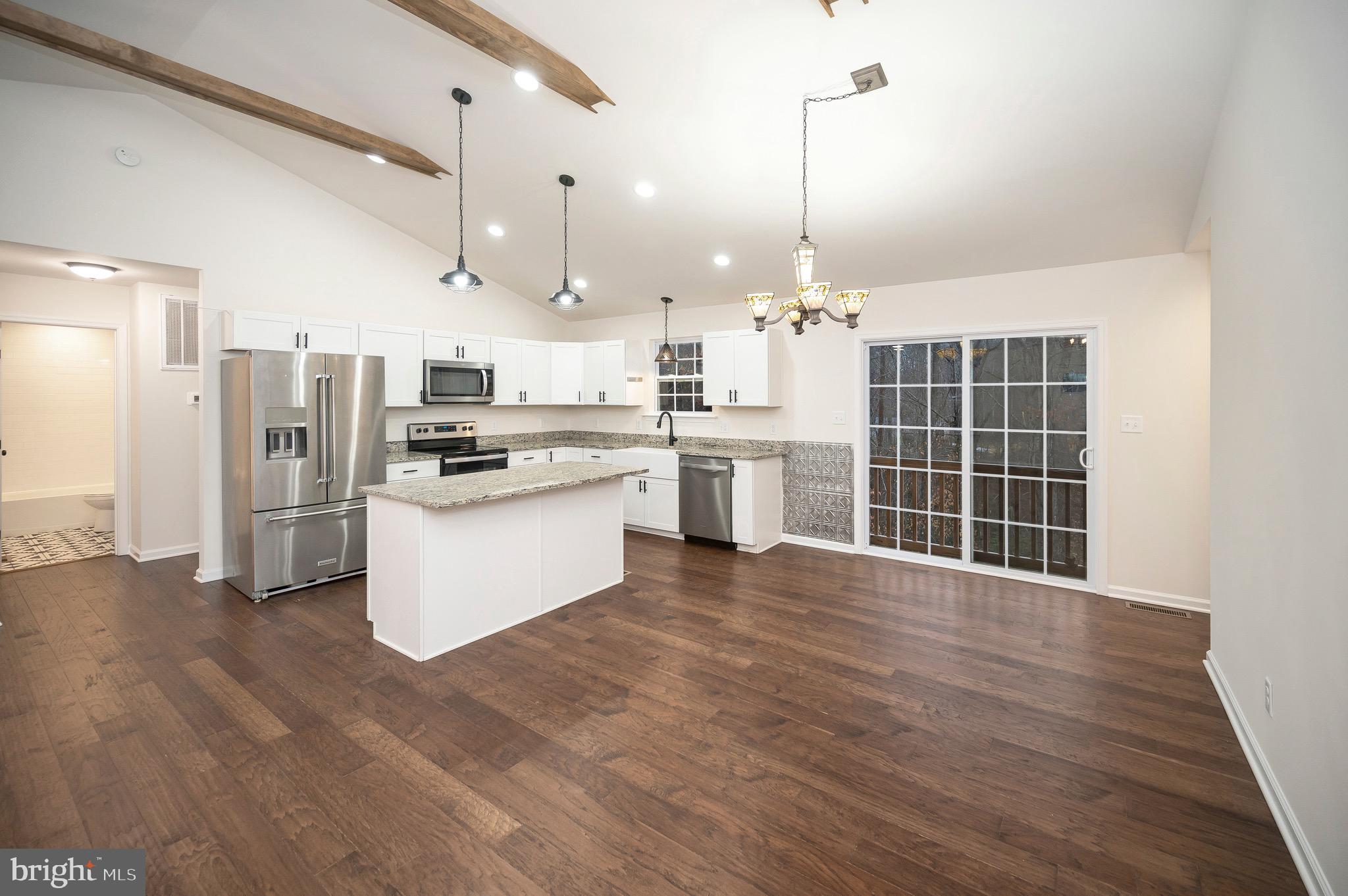 OAKWOOD LAKE ESTATES - Residential