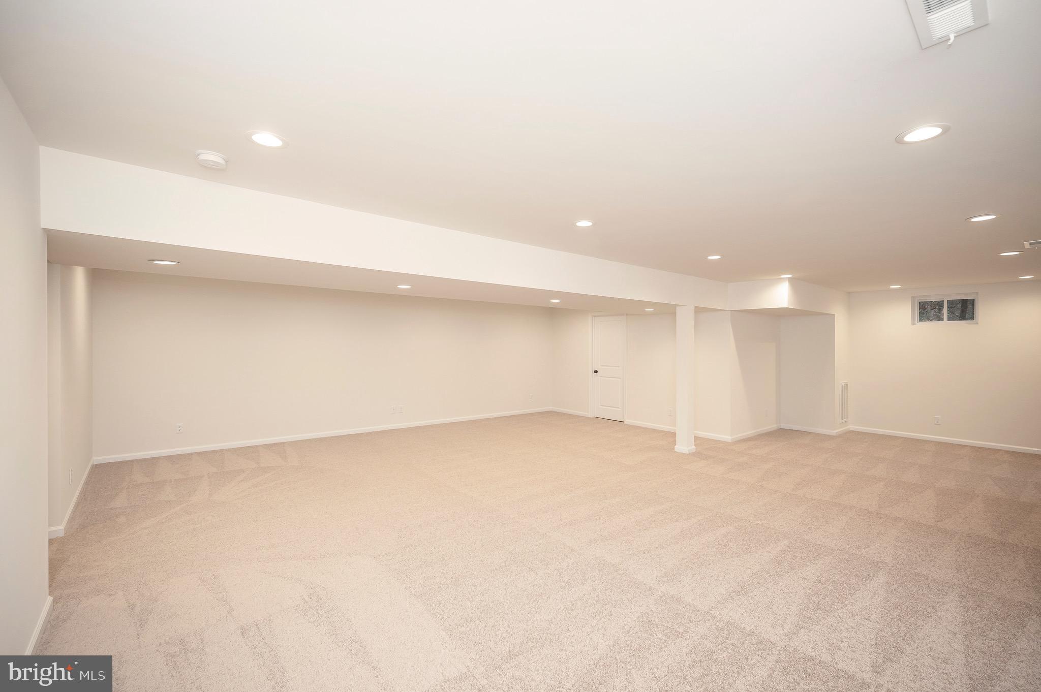 OAKWOOD LAKE ESTATES - Residential