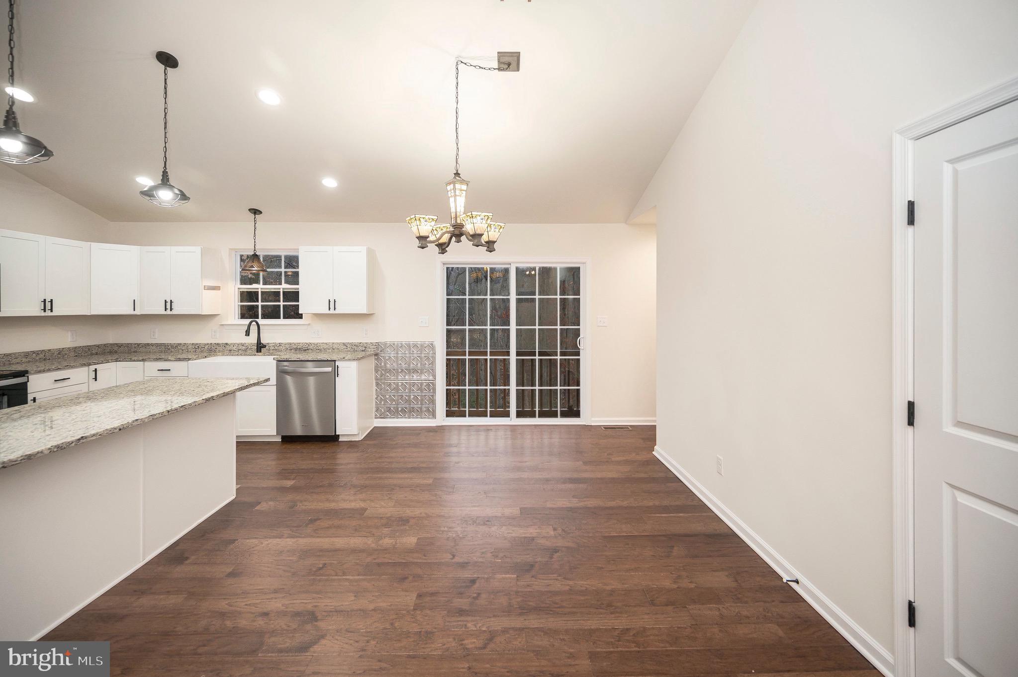 OAKWOOD LAKE ESTATES - Residential