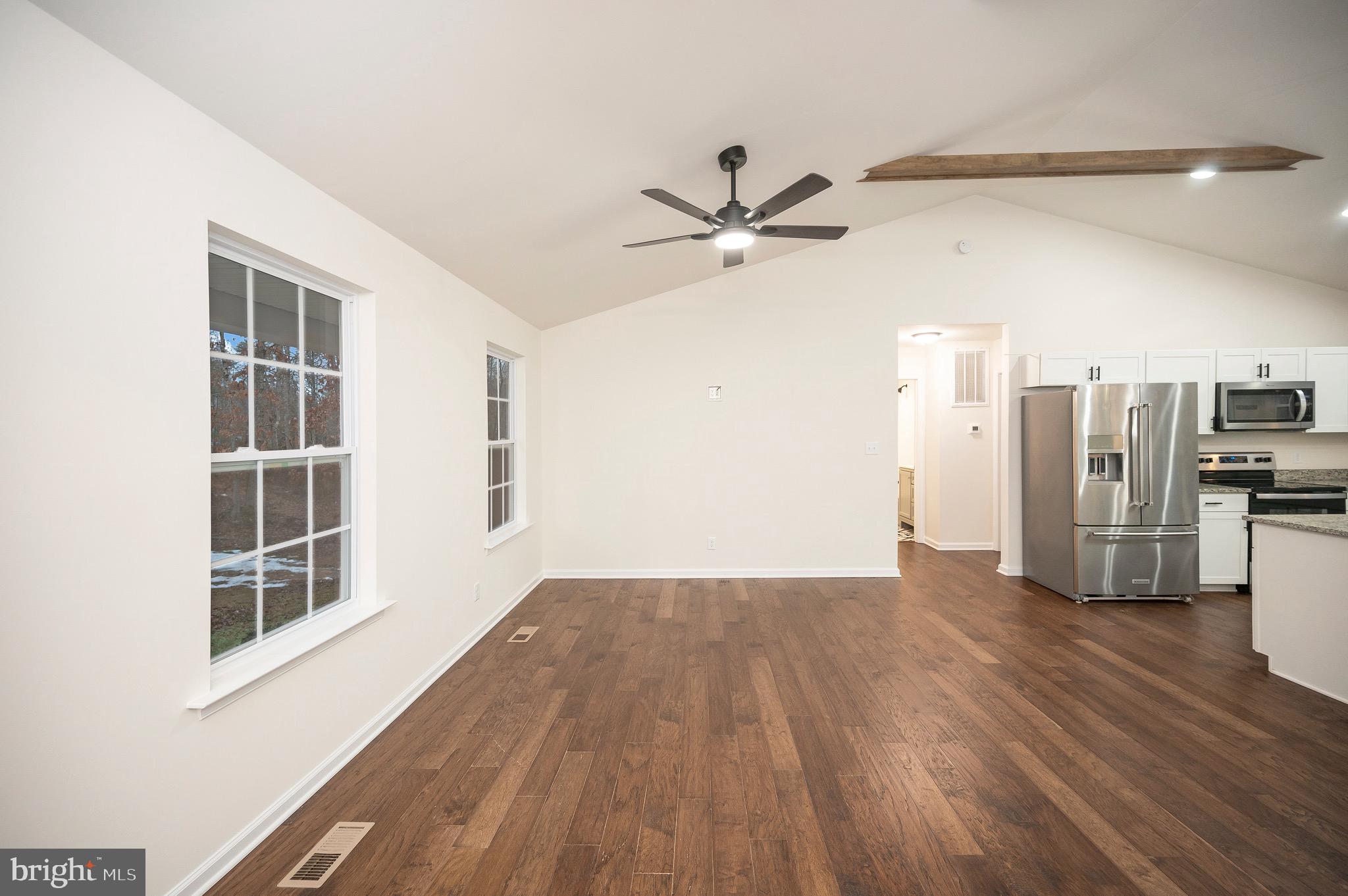 OAKWOOD LAKE ESTATES - Residential