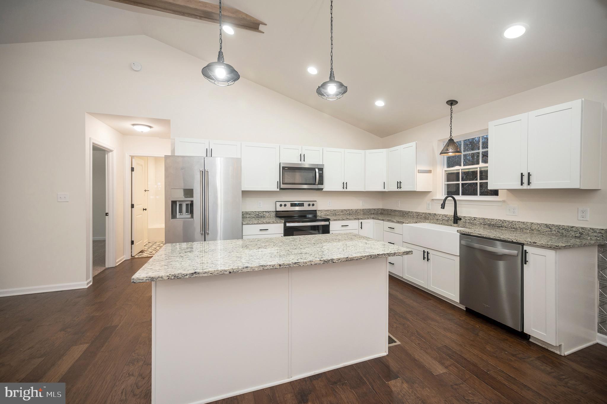 OAKWOOD LAKE ESTATES - Residential