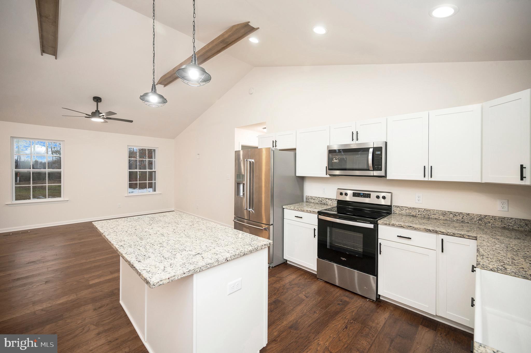 OAKWOOD LAKE ESTATES - Residential