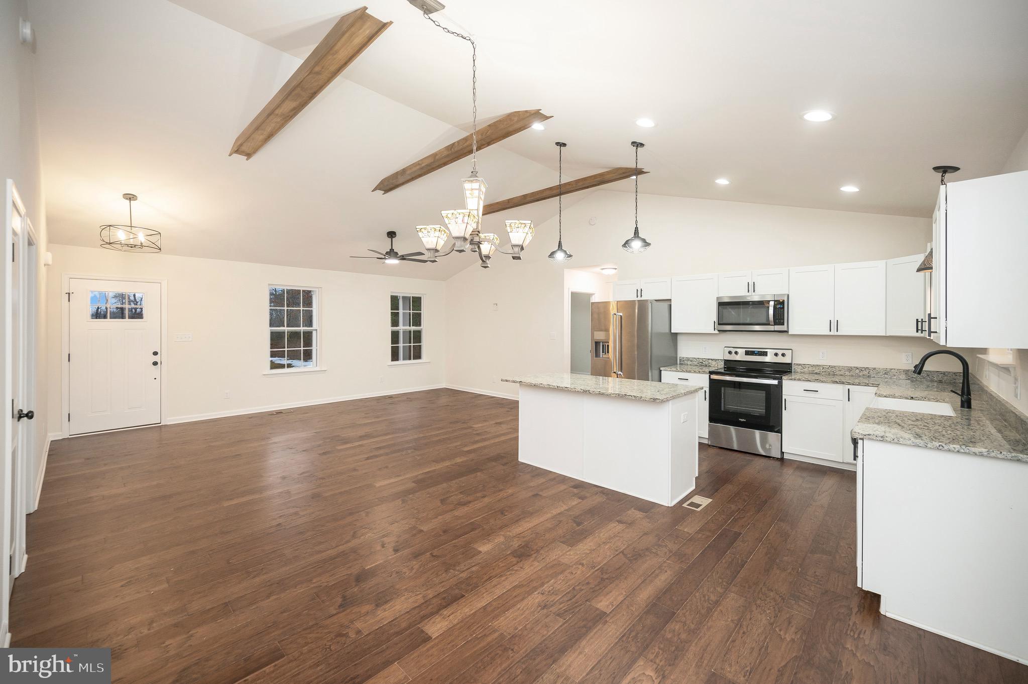 OAKWOOD LAKE ESTATES - Residential