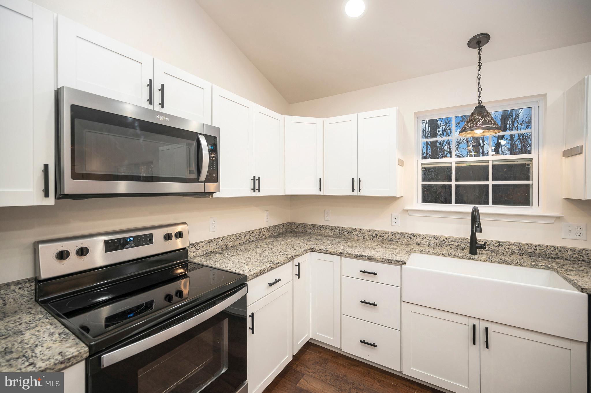 OAKWOOD LAKE ESTATES - Residential