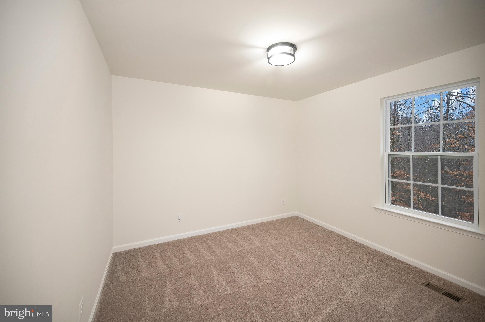 OAKWOOD LAKE ESTATES - Residential