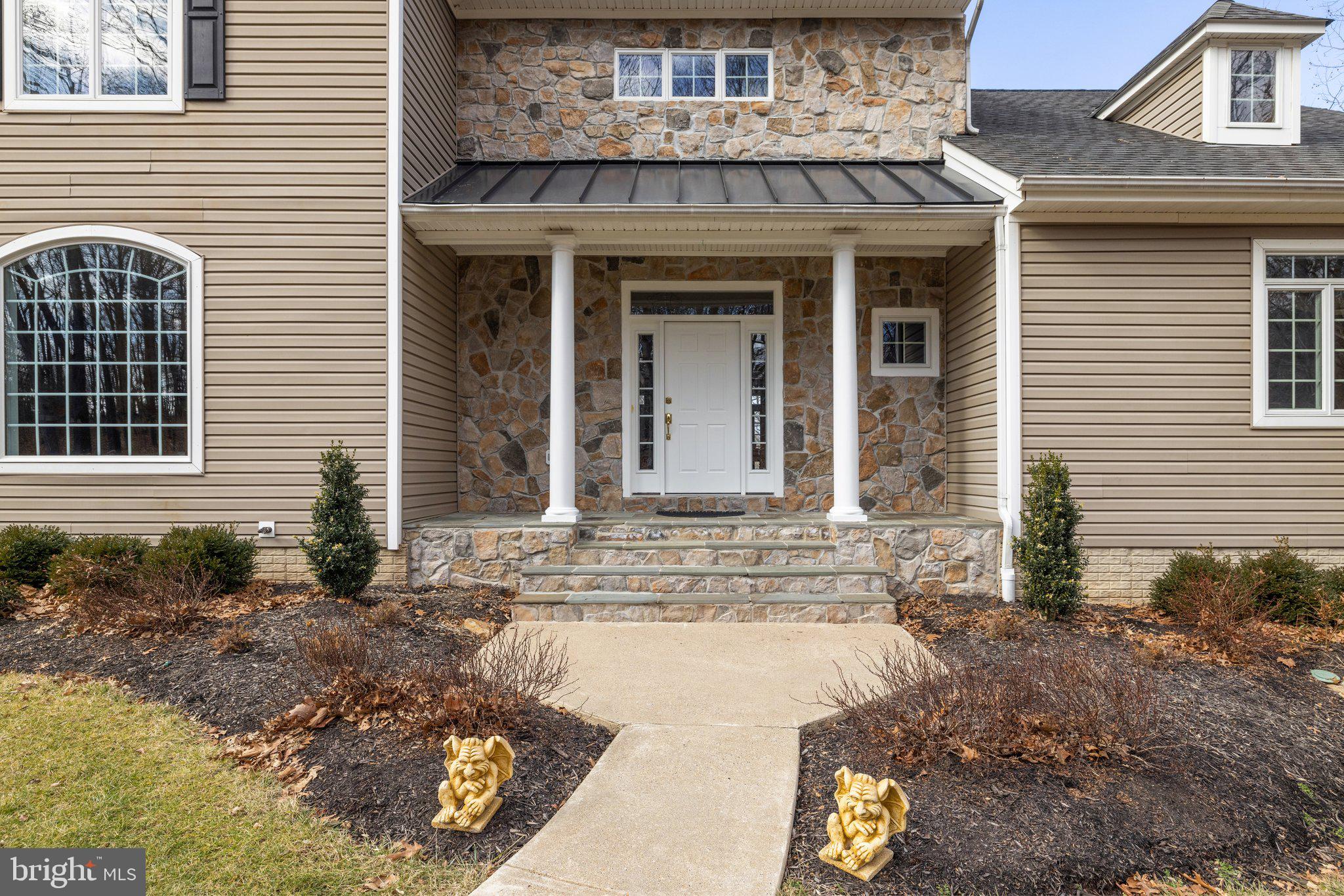 8986 WOODWARD ROAD