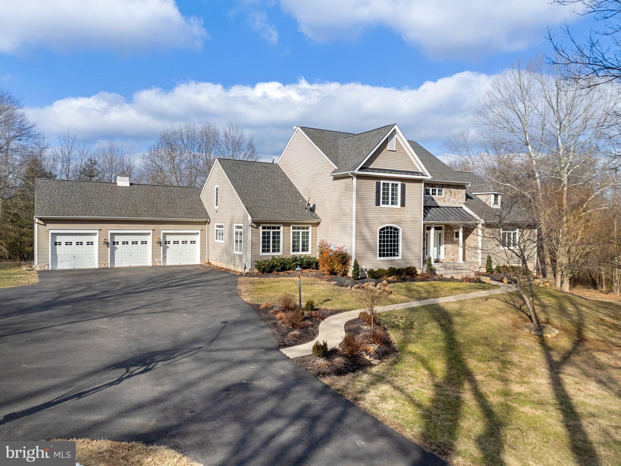 8986 WOODWARD ROAD