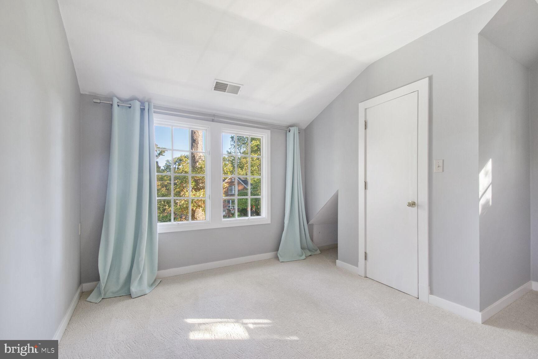 TAKOMA PARK - Residential