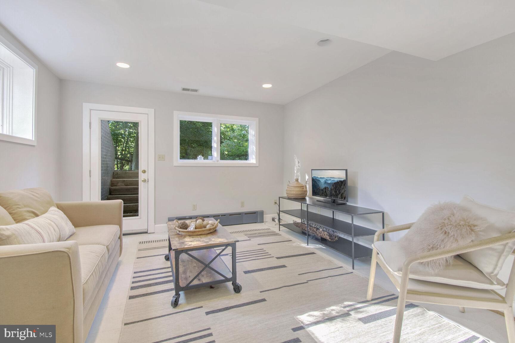 TAKOMA PARK - Residential