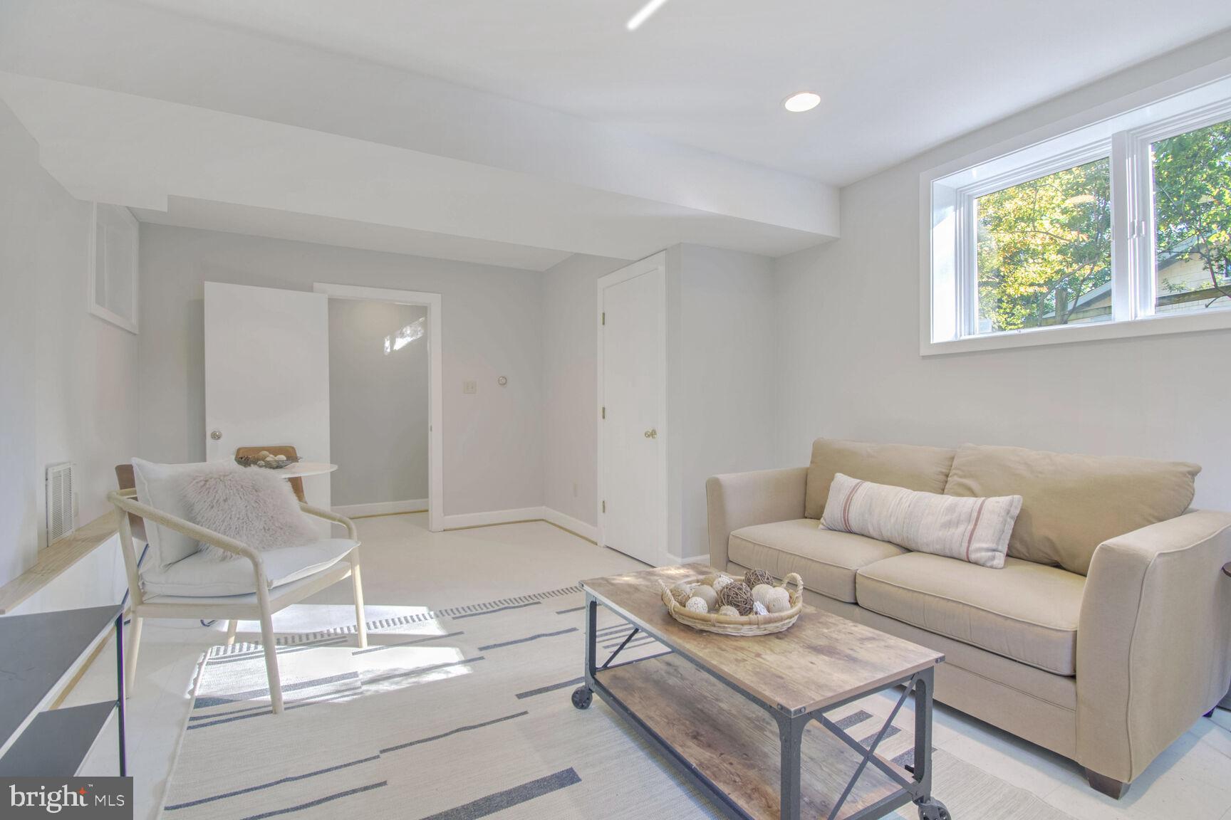 TAKOMA PARK - Residential