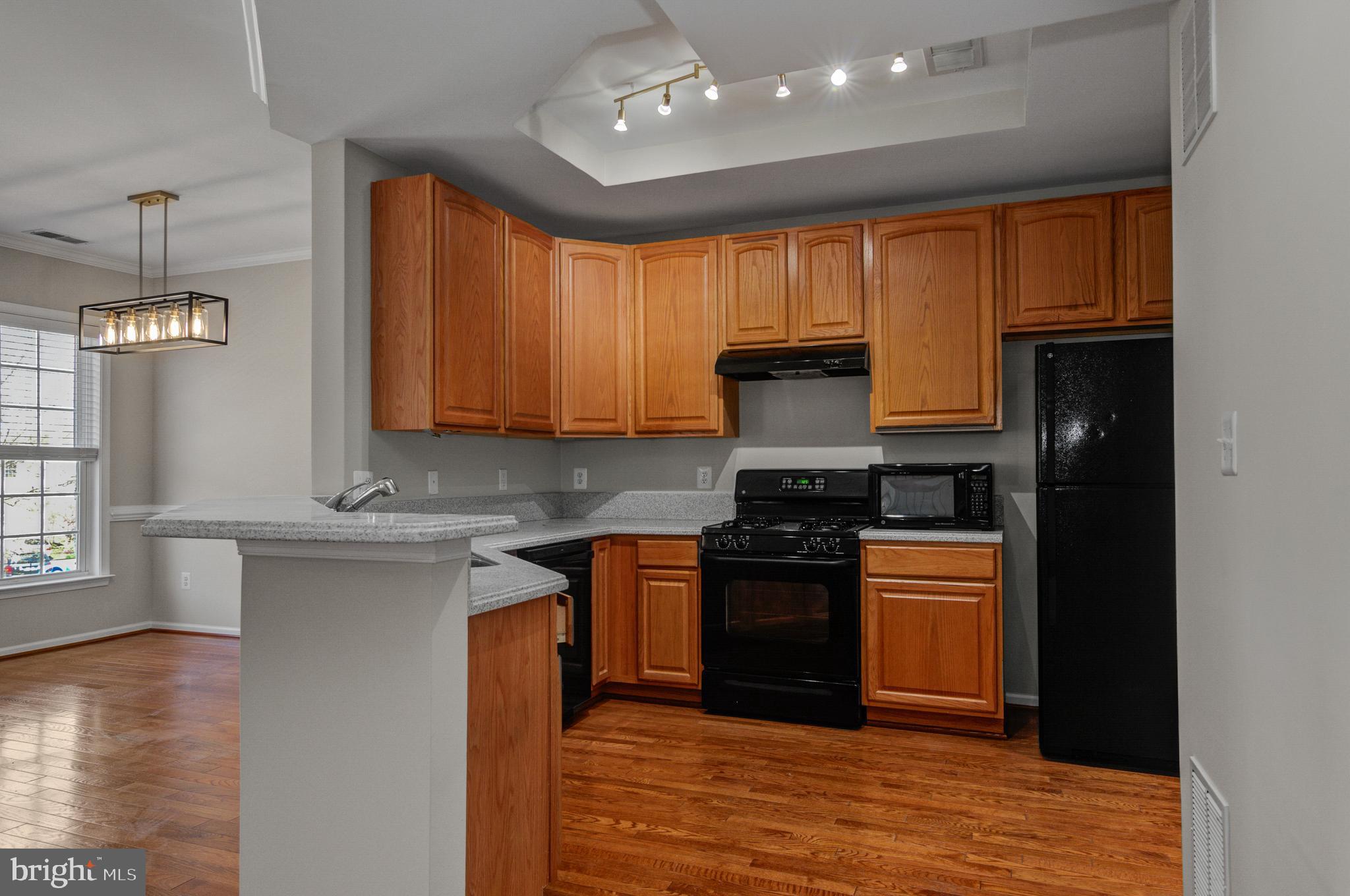 WILLOW OAKS - Residential Lease