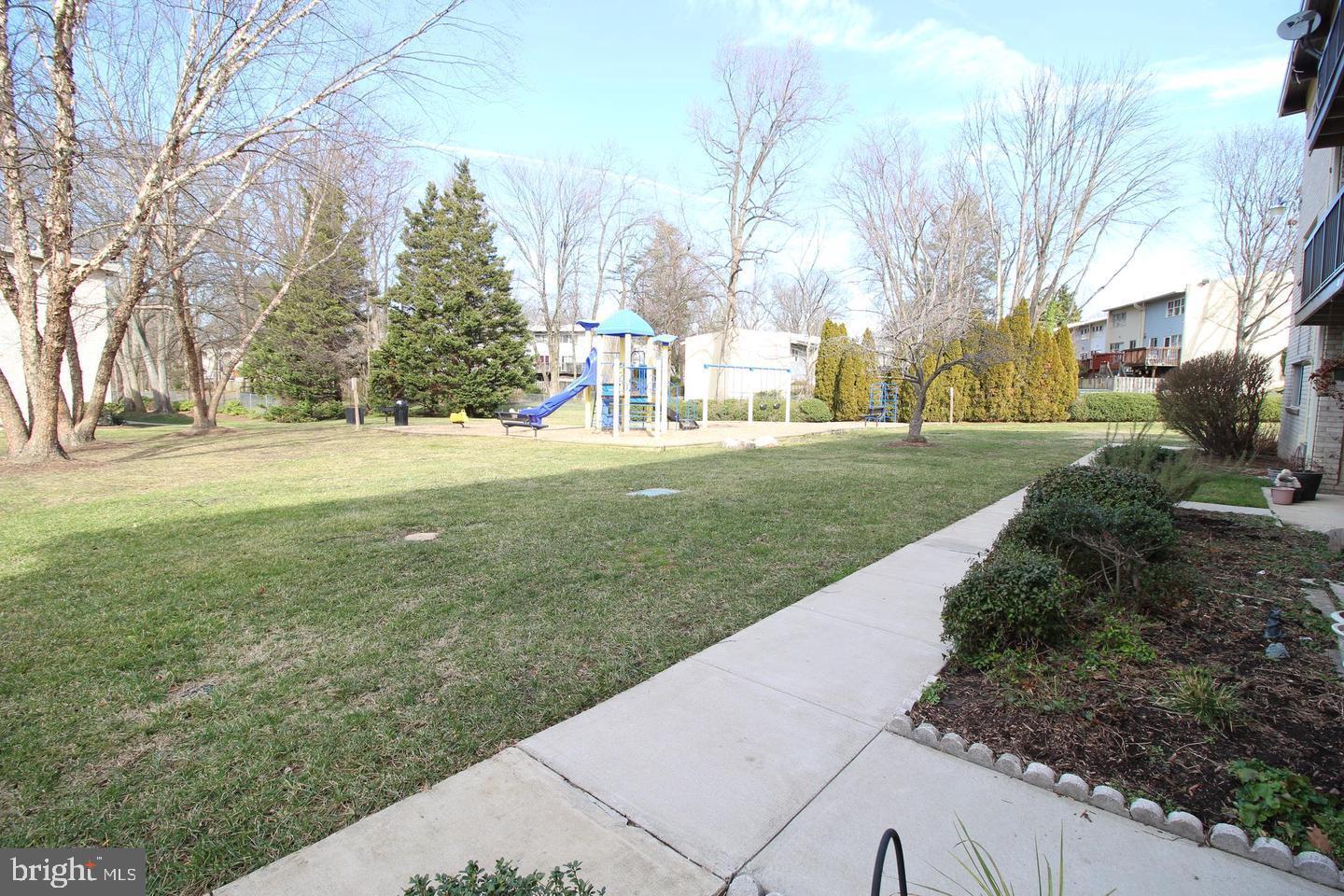 ANNANDALE WOODS - Residential Lease