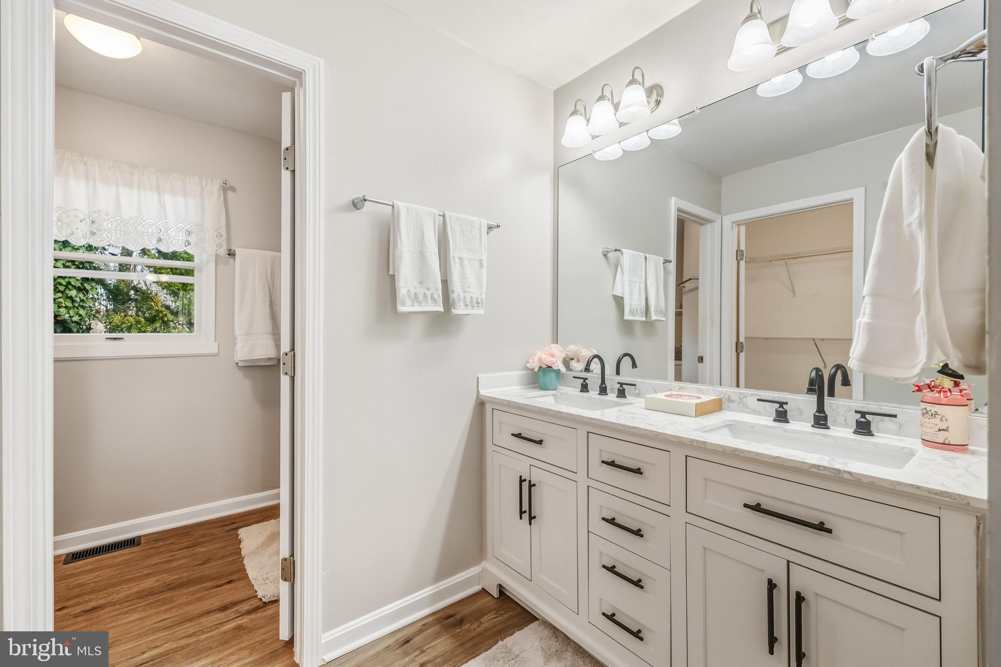 LAKE OF THE WOODS - Residential