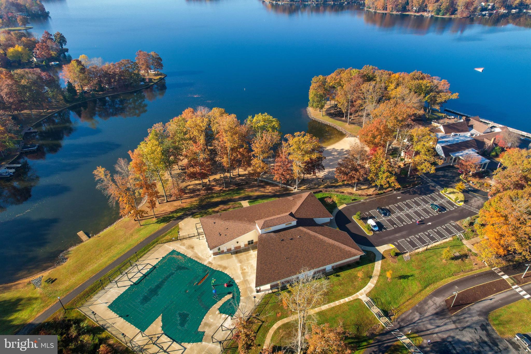 LAKE OF THE WOODS - Residential