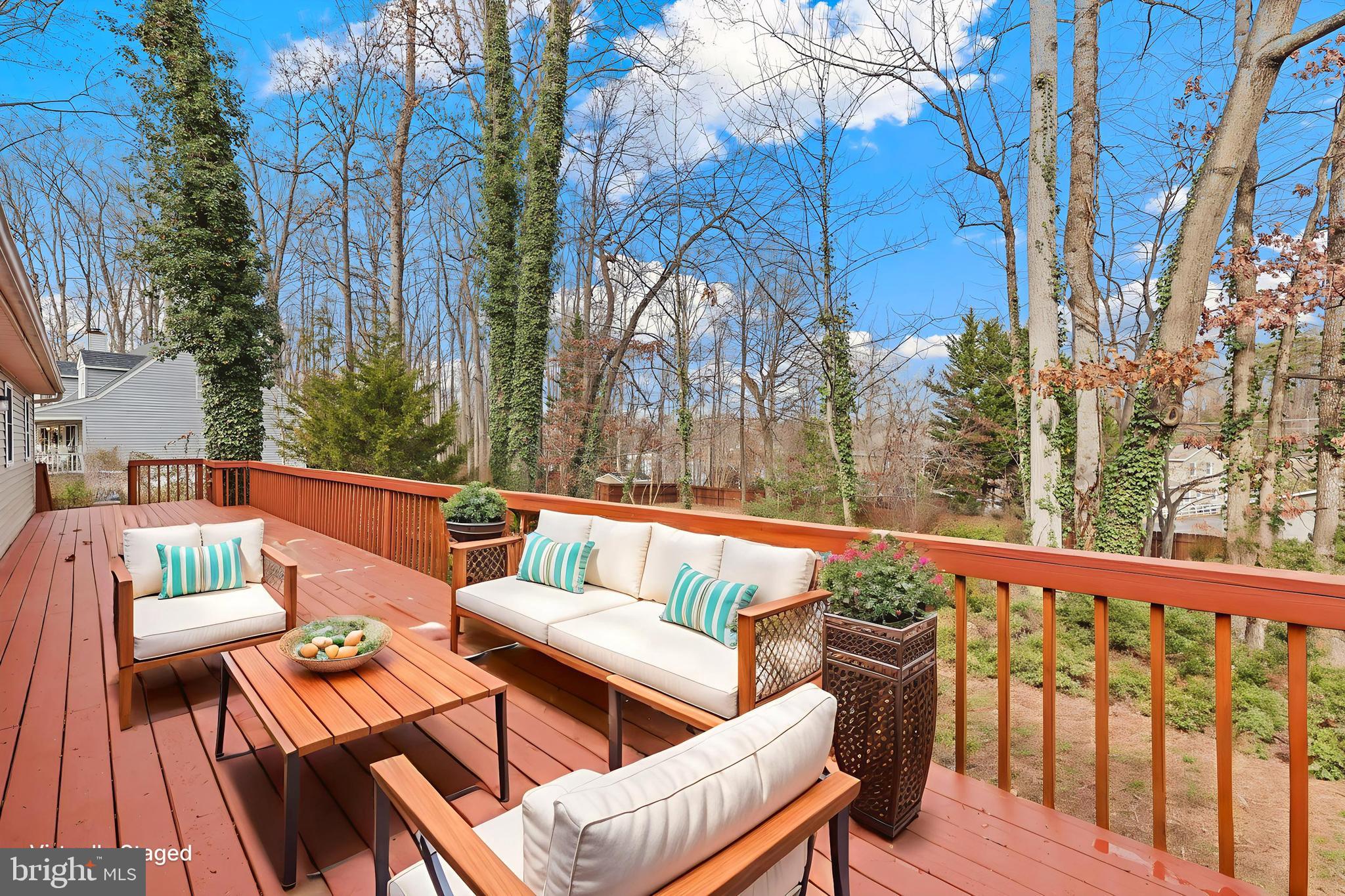 LAKE OF THE WOODS - Residential